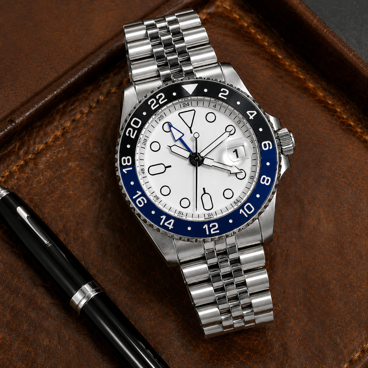 Custom Built - GMT Diver Watch – NH35 Automatic – White Dial 40mm Steel