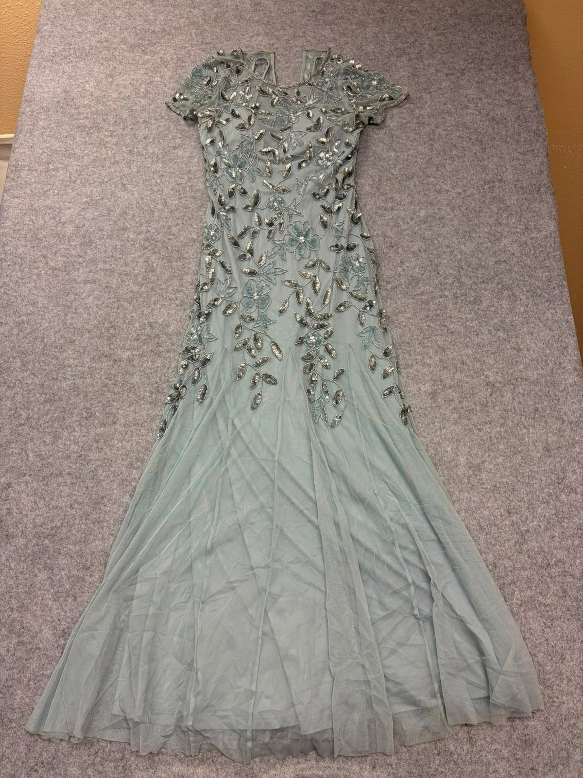 NWT Adrianna Papell Women\'s Blue Floral Beaded Godet Gown Size 8 Formal Dress NWT Adrianna Papell Women\'s Blue Floral Beaded Godet Gown Size 8 Formal Dress