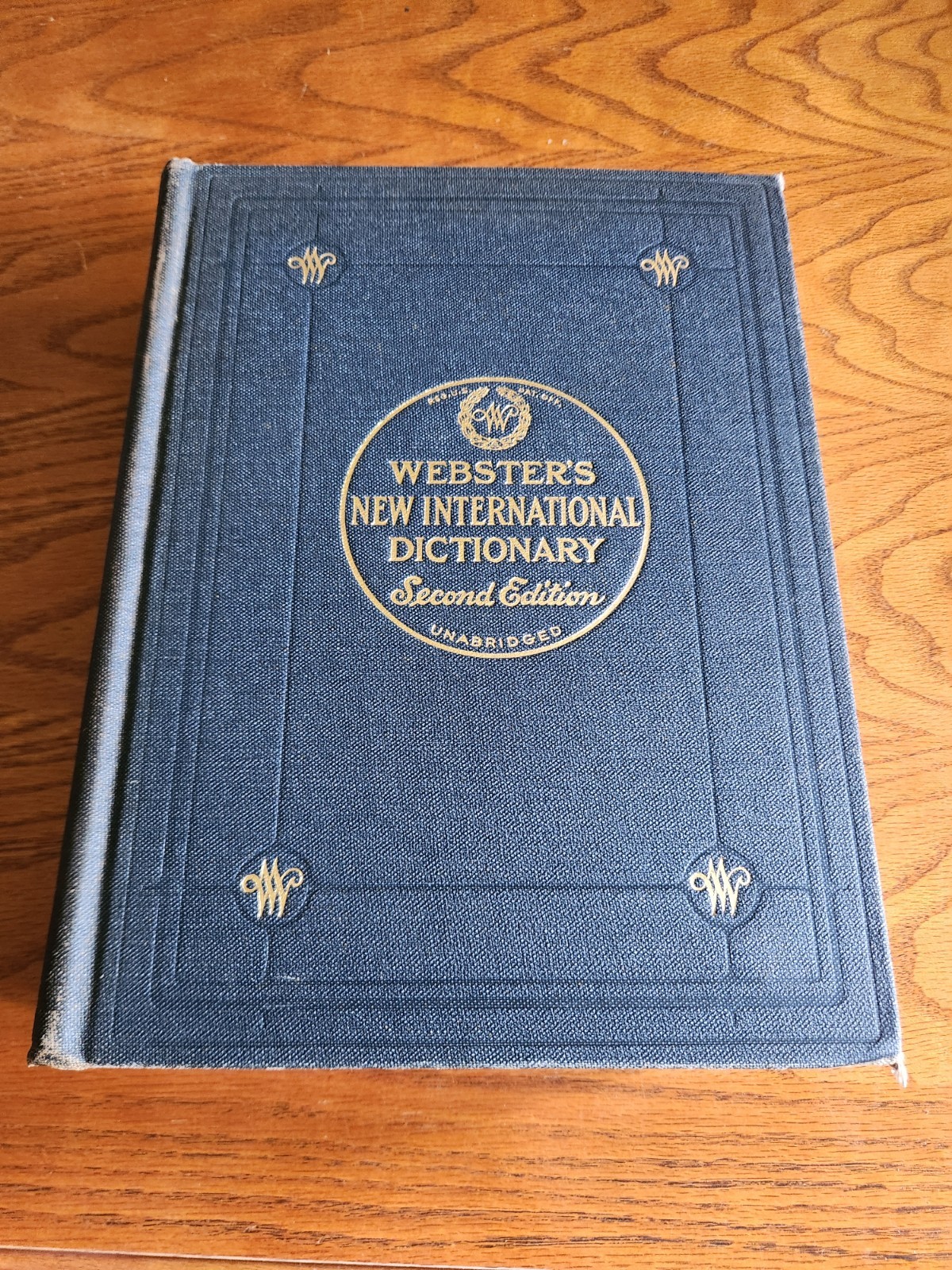 ANTIQUE WEBSTER NEW INTERNATIONAL DICTIONARY 2nd EDITION EARLY