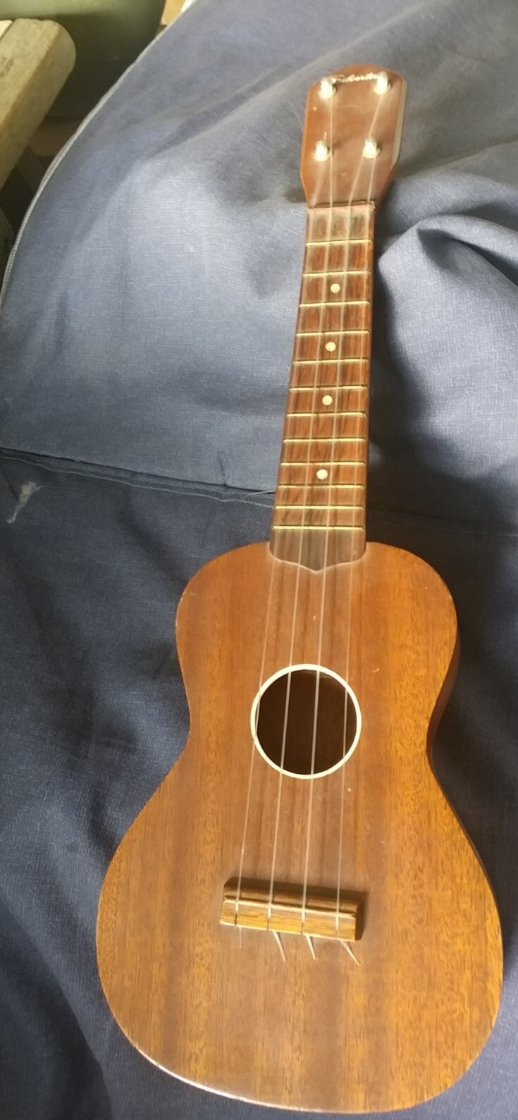 Late 1950\'s Silvertone Ukulele RARE