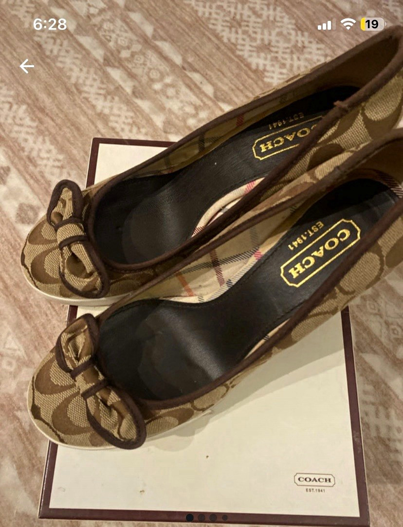 Coach Signature Logo wedges Bow Slip-On Women’s US 7 Brown/Beige Coach Signature Logo wedges Bow Slip-On Women’s US 7 Brown/Beige