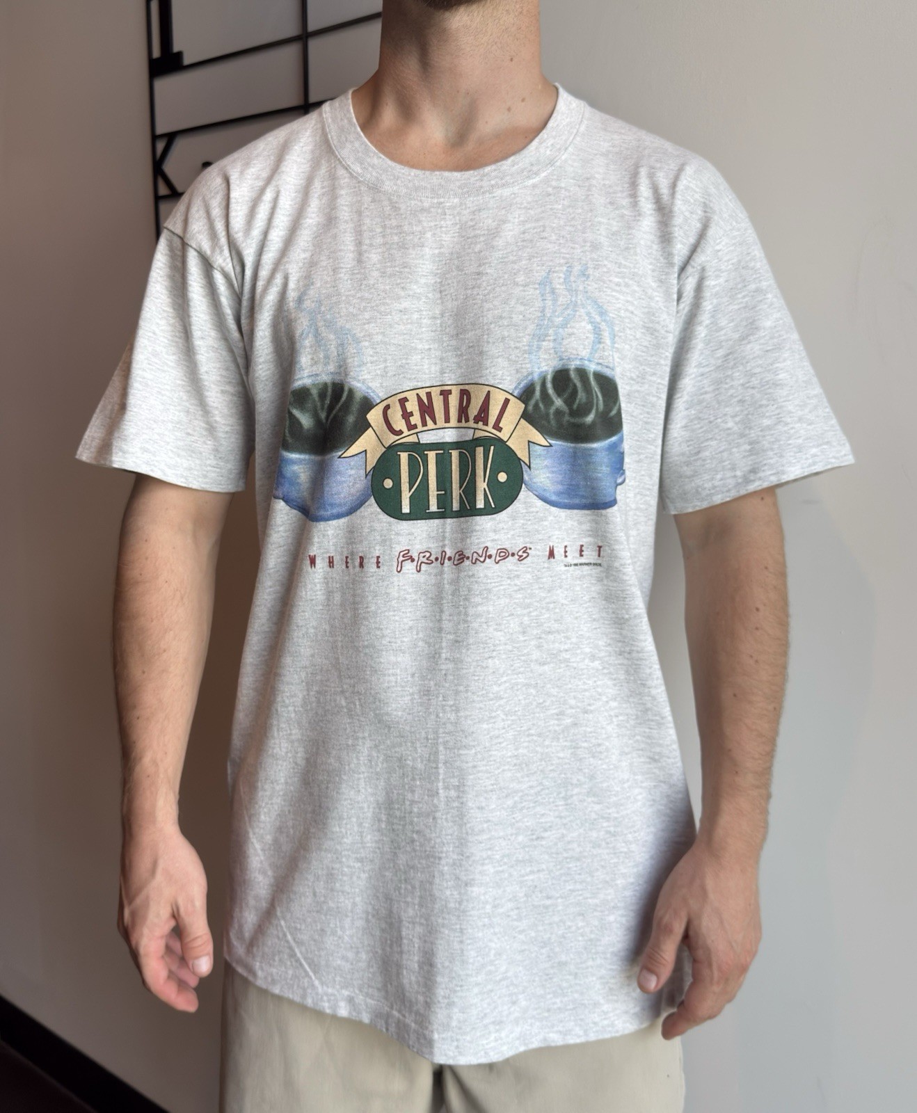 Vintage 1995 Friends TV Show Central Perk T-Shirt Where Friends Meet USA size L Vintage 1995 Friends TV Show Central Perk T-Shirt Where Friends Meet USA size L