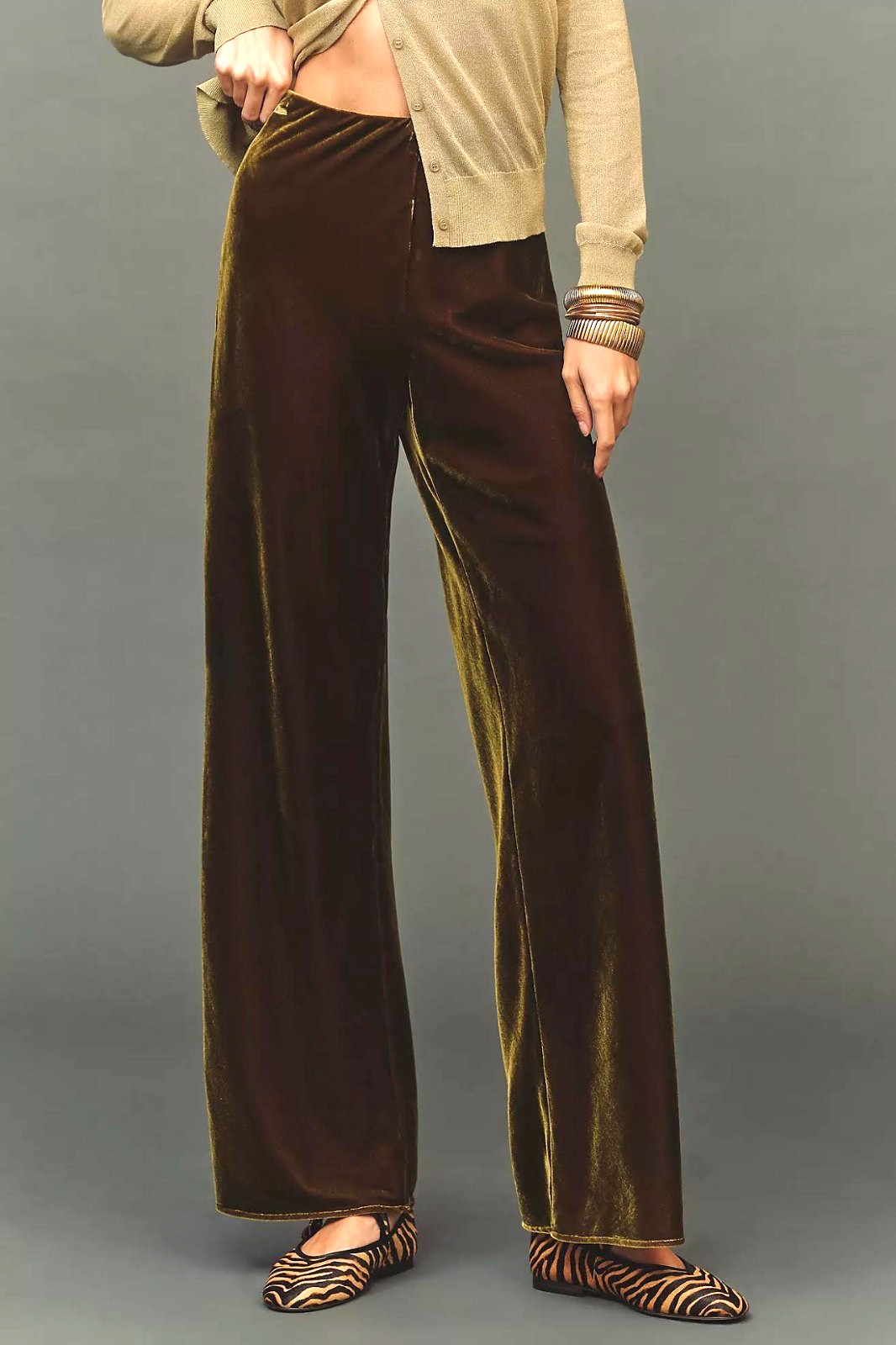 Anthropologie Tilda Velvet Pants Maeve Moss Green wide leg XS NWT $138 Holidays Anthropologie Tilda Velvet Pants Maeve Moss Green wide leg XS NWT $138 Holidays