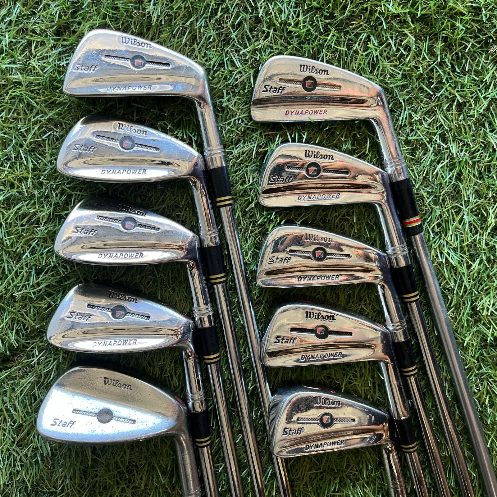 1971 Wilson Staff Dynapower Button Back Iron Set 2-Sw Regualr New Grips Vintage 1971 Wilson Staff Dynapower Button Back Iron Set 2-Sw Regualr New Grips Vintage