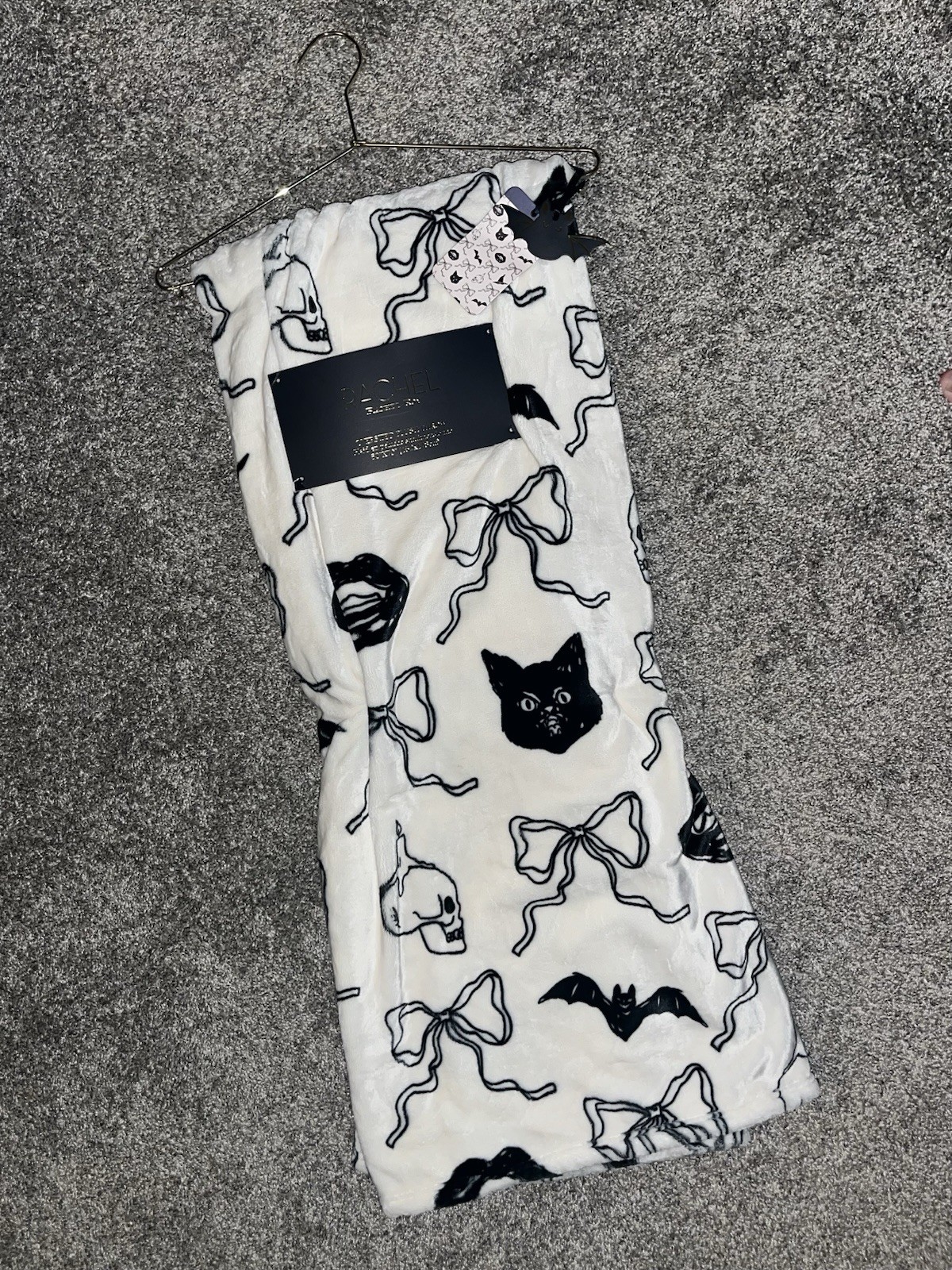 🌟NWT Rachel Roy Halloween Oversized Throw Blanket 60x70 Bow Cat Bat Skull