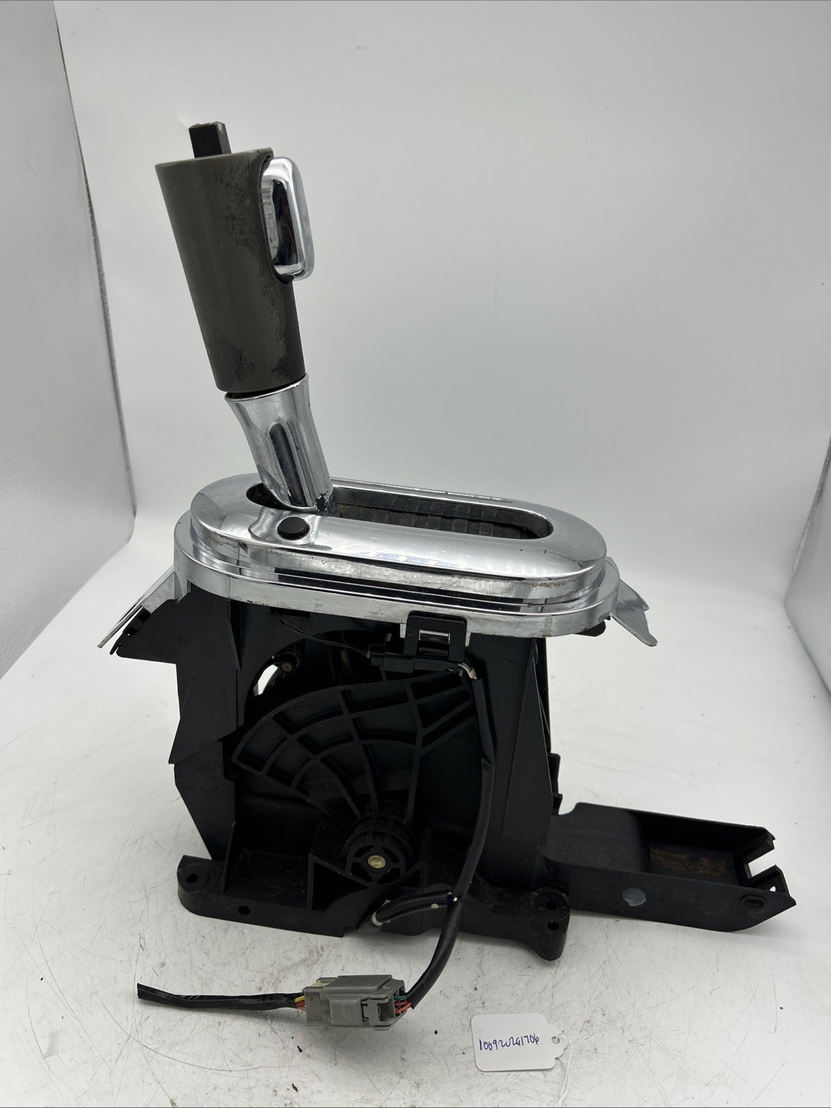 04-08 Ford F-150 F150 Automatic Floor Gear Shifter Assembly 4L3P-7K004-BLW OEM 04-08 Ford F-150 F150 Automatic Floor Gear Shifter Assembly 4L3P-7K004-BLW OEM