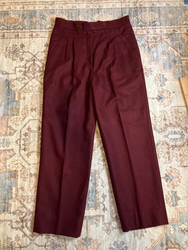 Vintage Summit Sportswear Pleated Wool Trousers 14 Burgundy High Rise Academia Vintage Summit Sportswear Pleated Wool Trousers 14 Burgundy High Rise Academia