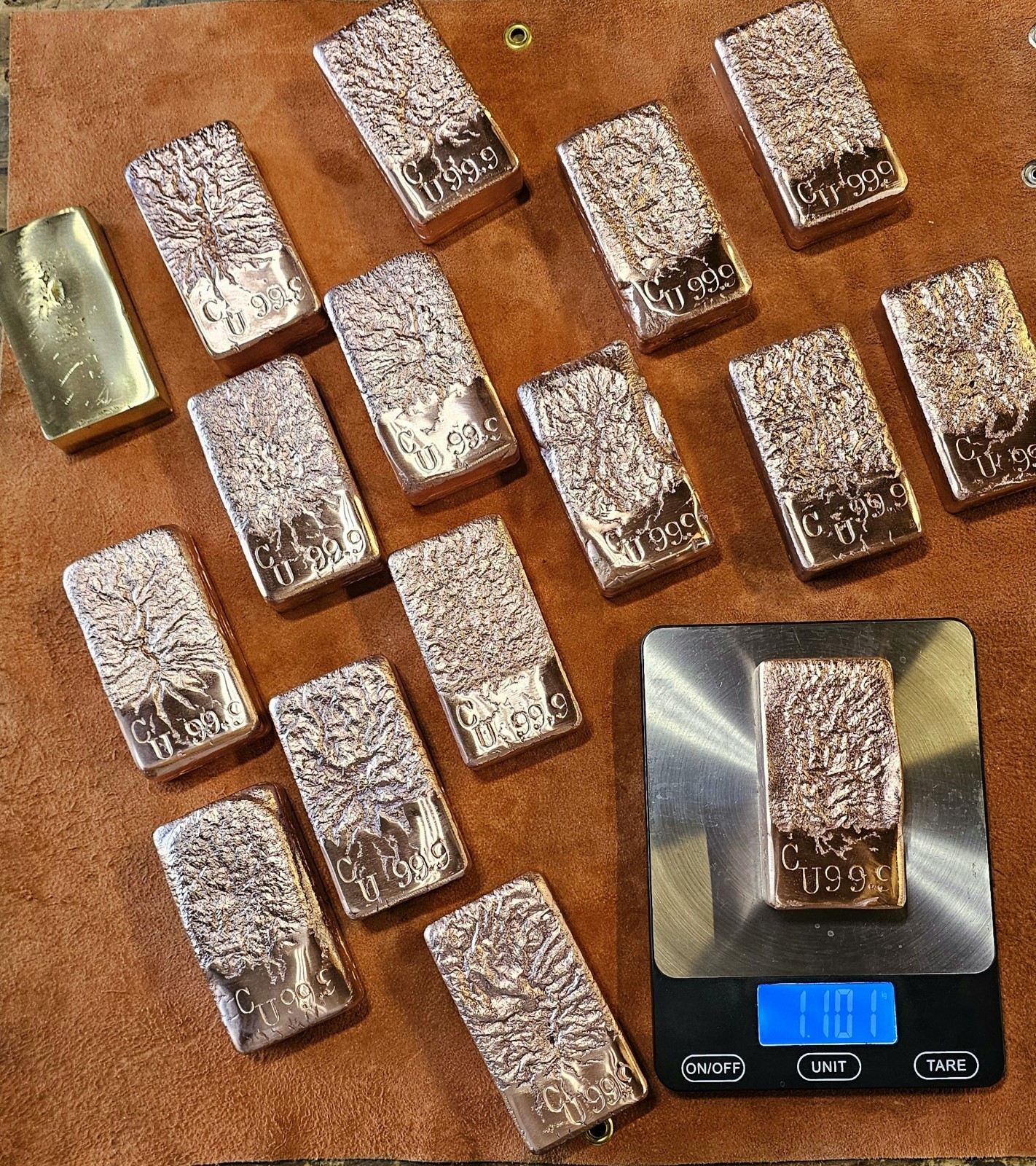 1 Kilo Hand Poured Solid Copper Bullion Bar 99.9 Pure Fine Copper Ingot 2.2 Lbs