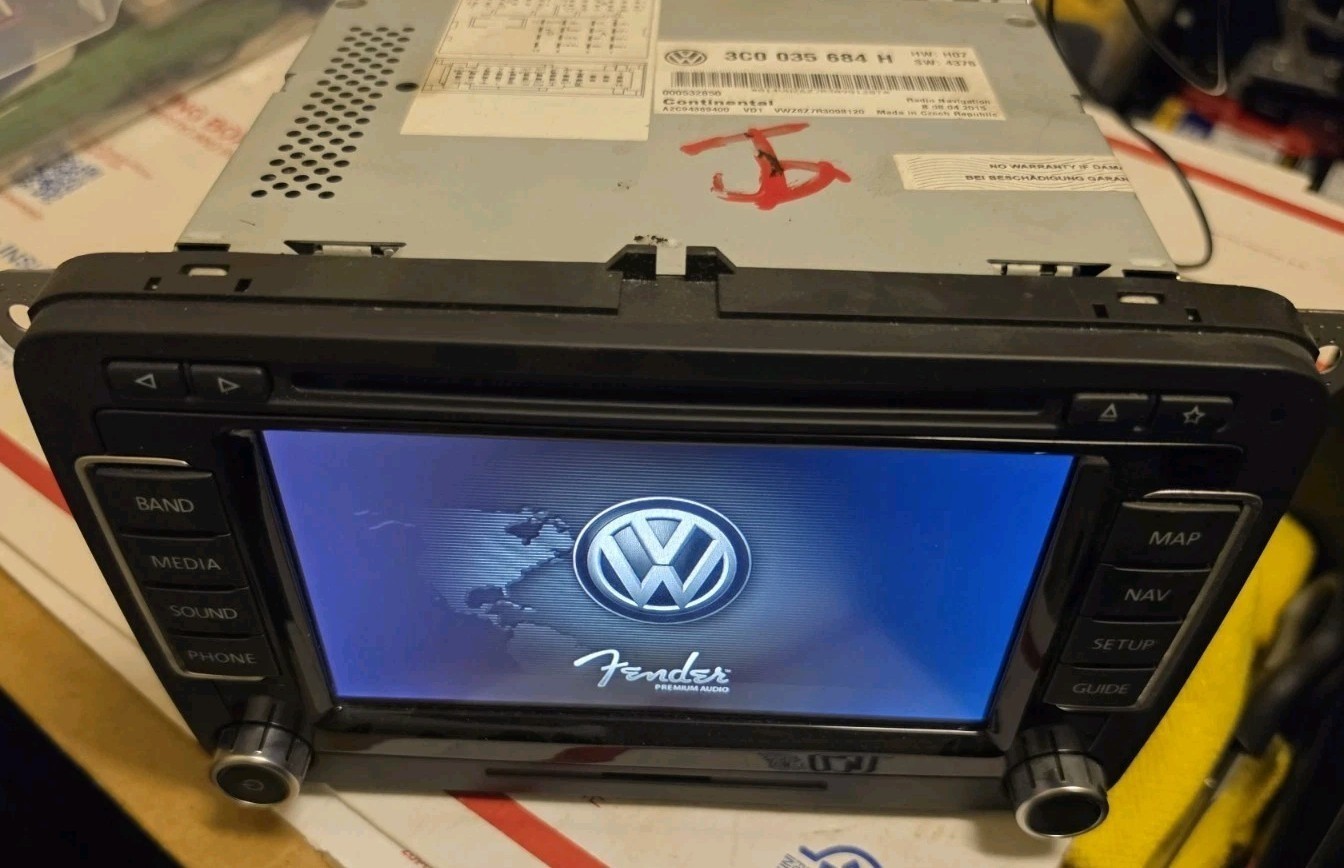 2010-2015 VOLKSWAGEN VW PASSAT CC EOS Radio Navigation Display Screen OEM TESTED