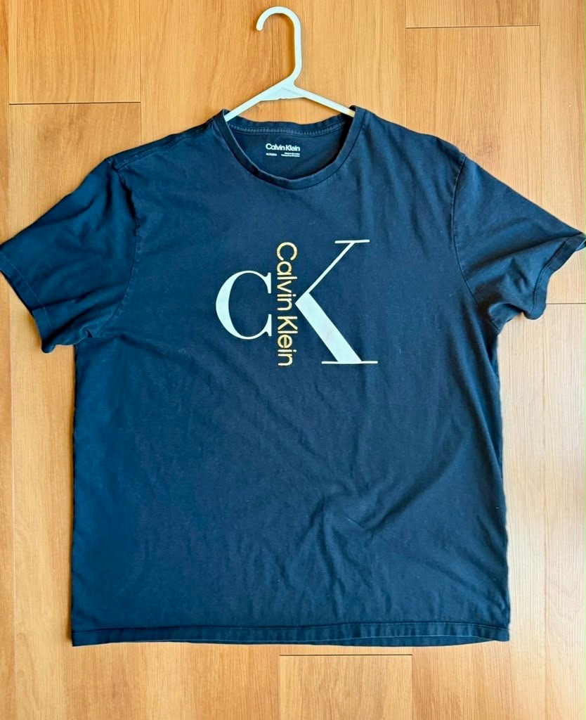 Calvin Klein Men\'s Black CK Logo Graphic Print Crew Neck T-Shirt XL Calvin Klein Men\'s Black CK Logo Graphic Print Crew Neck T-Shirt XL