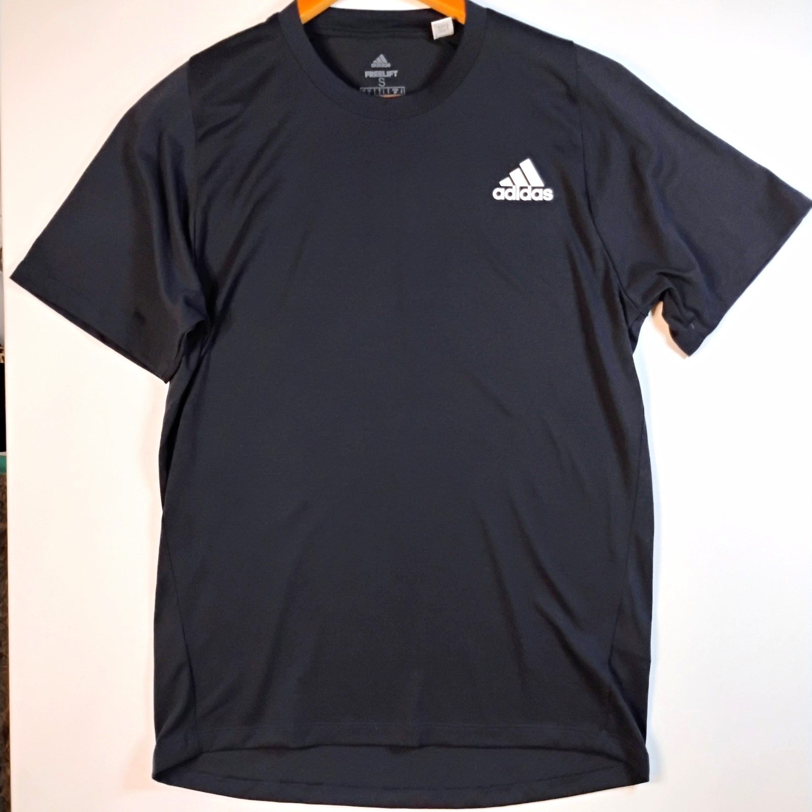 adidas Freelift Climalite Men\'s S Black Polyester Crew Neck Short Sleeve Tee adidas Freelift Climalite Men\'s S Black Polyester Crew Neck Short Sleeve Tee