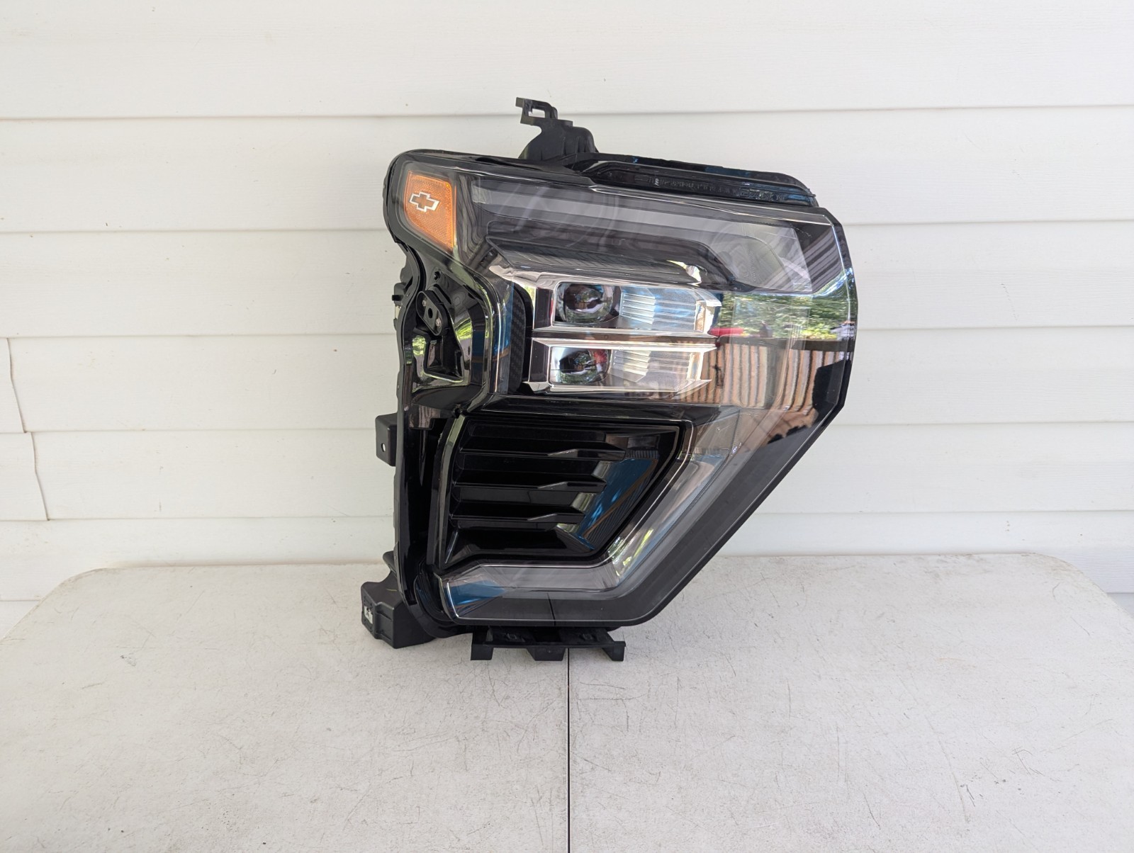 2024 2025 2026 Chevrolet Silverado 2500 3500 HD Right Passenger LED Headlight