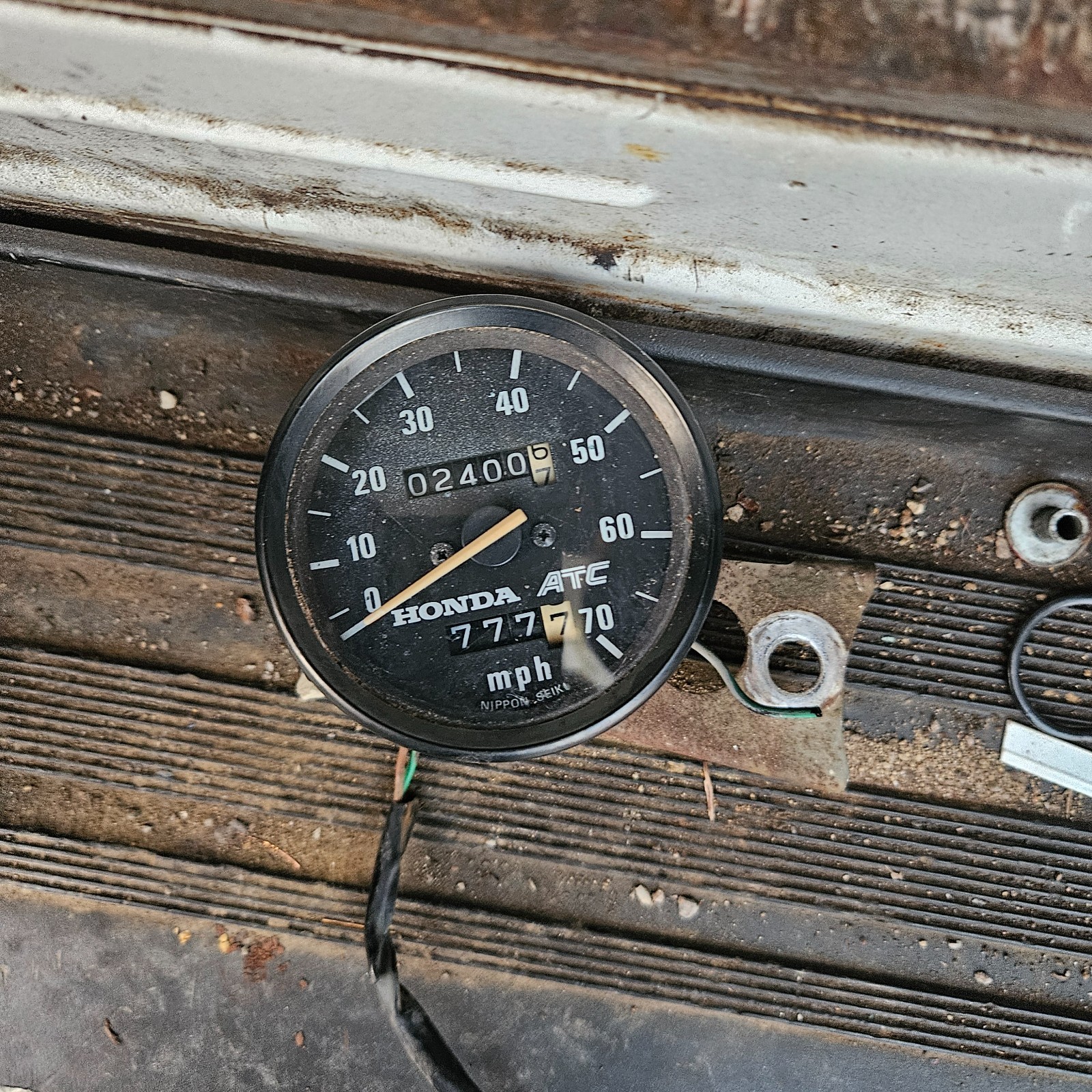 Honda atc speedometer big red Honda atc speedometer big red