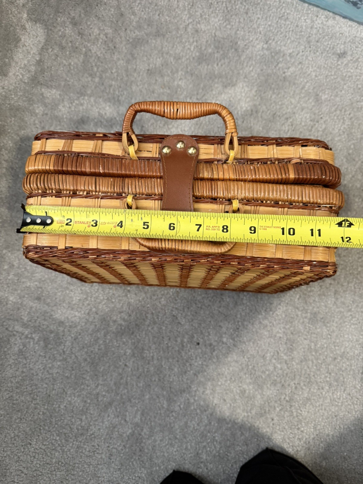 Wicker Rattan Large Vintage (functioning) Picnic Basket, fabric lined