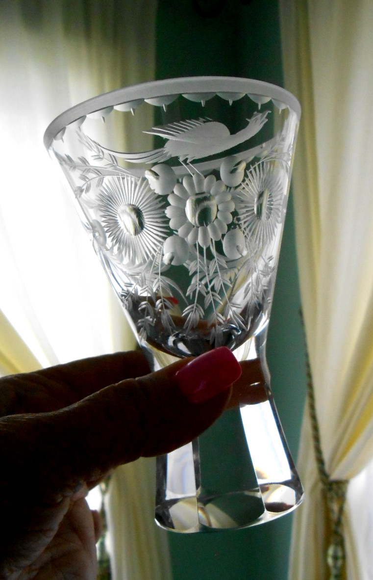 RARE Vase Josephinenhütte Moser Bohemian Engraved Crystal Chalice c.1915 RARE Vase Josephinenhütte Moser Bohemian Engraved Crystal Chalice c.1915