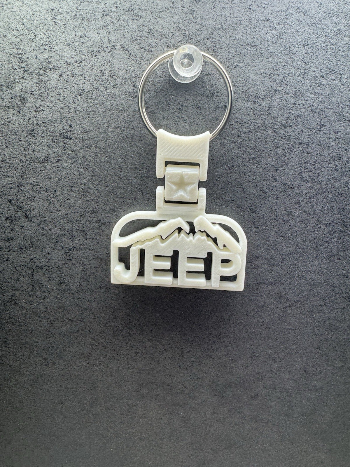 Jeep Mountain Key Chain – Adventure-Inspired Accessory
