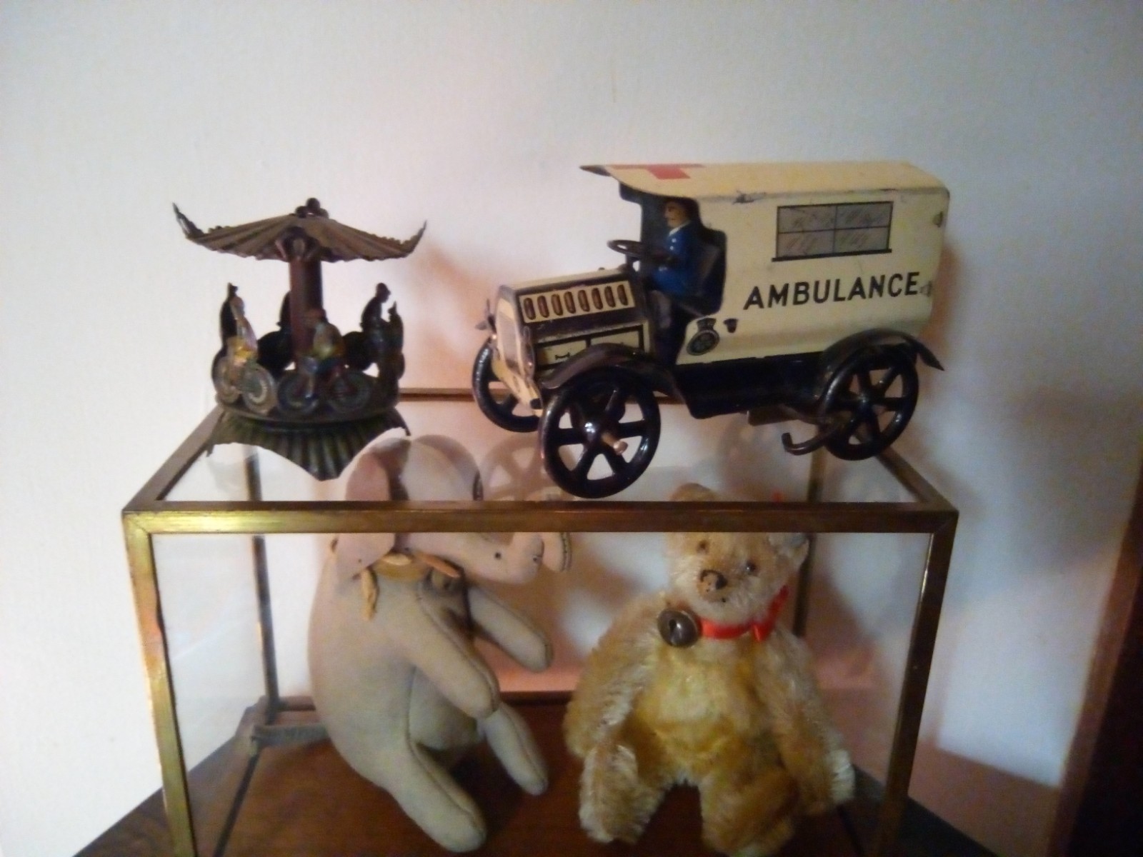 SCARCE ANTIQUE WELLS OF LONDON POST WW1 AMBULANCE 1920\'s WINDUP TIN TOY TINPLATE