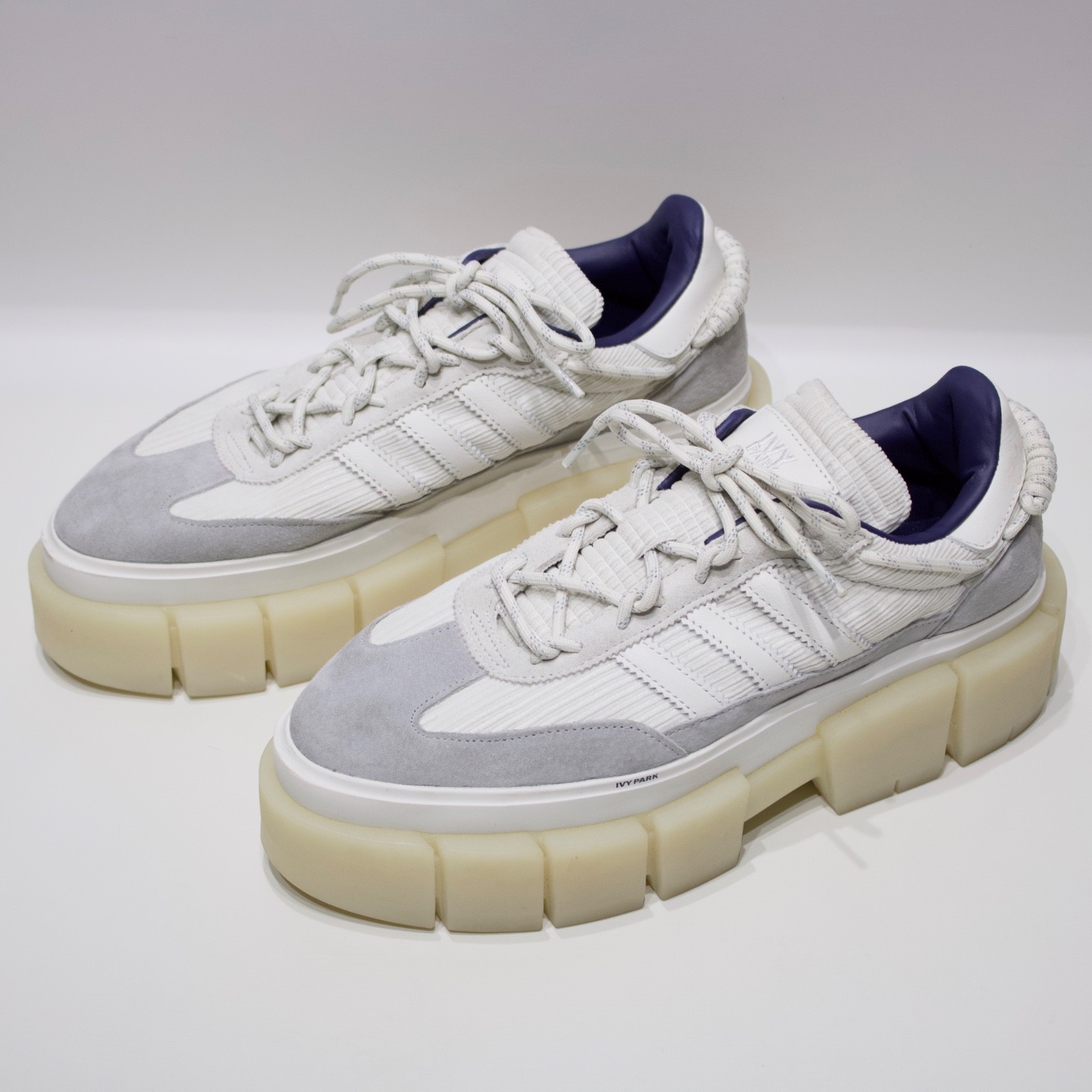 Adidas Ivy Park White Super Sleek Chunky Platform Shoe Women Size 12 (Men 10.5) Adidas Ivy Park White Super Sleek Chunky Platform Shoe Women Size 12 (Men 10.5)
