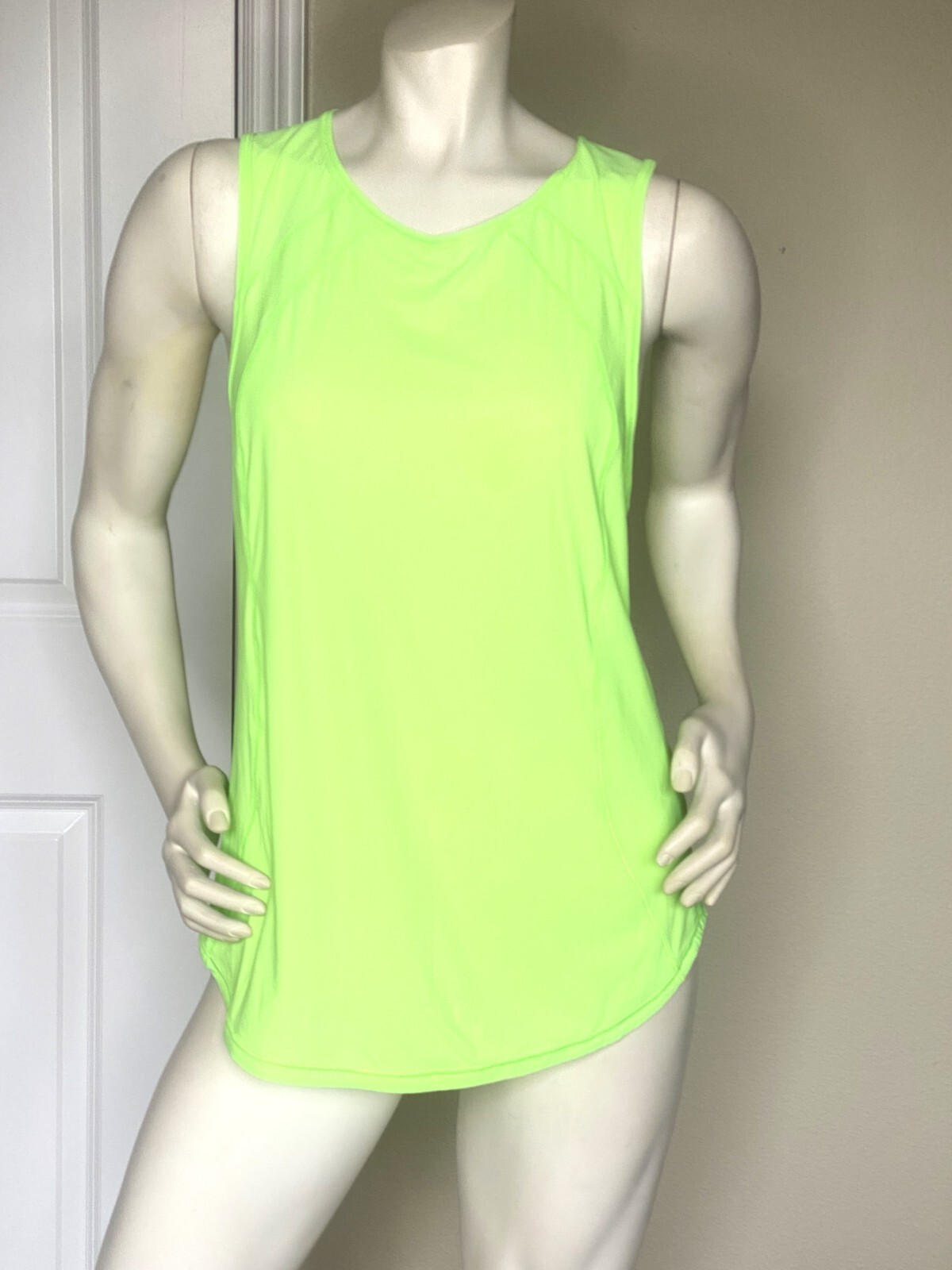 LULULEMON SCULPT TANK BACK VENT NEON LIME  TOP SIZE: S