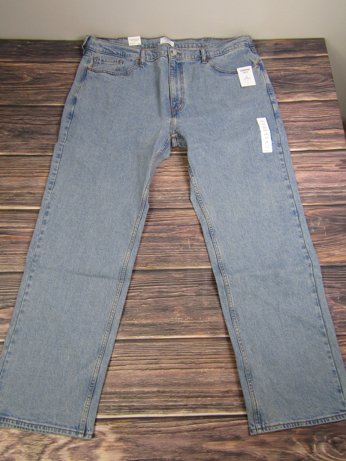 Denizen Levis 285 Relaxed Straight Fit Flex Mens Jeans Light Wash 42x32 NWT Denizen Levis 285 Relaxed Straight Fit Flex Mens Jeans Light Wash 42x32 NWT