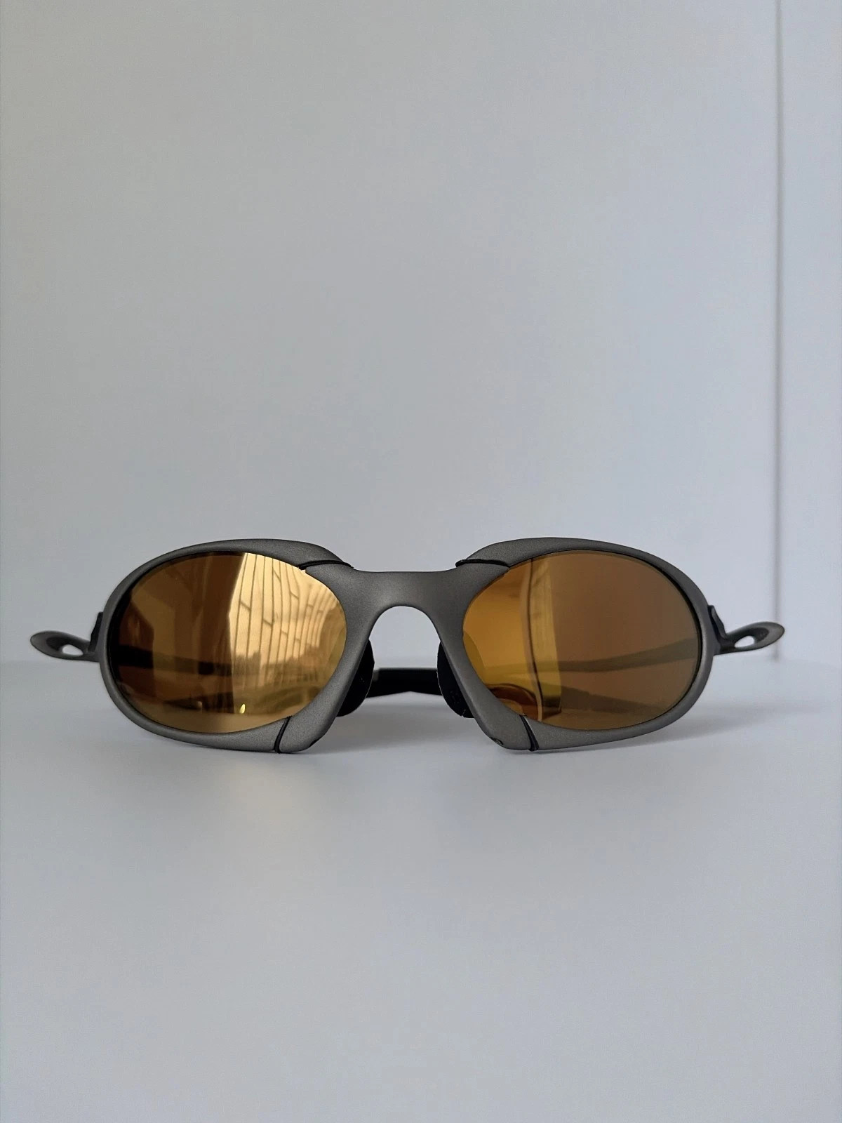 Oakley Romeo X Metal Polarized Sunglasses Matte Gray Frame/Brown Lens Retro Oakley Romeo X Metal Polarized Sunglasses Matte Gray Frame/Brown Lens Retro
