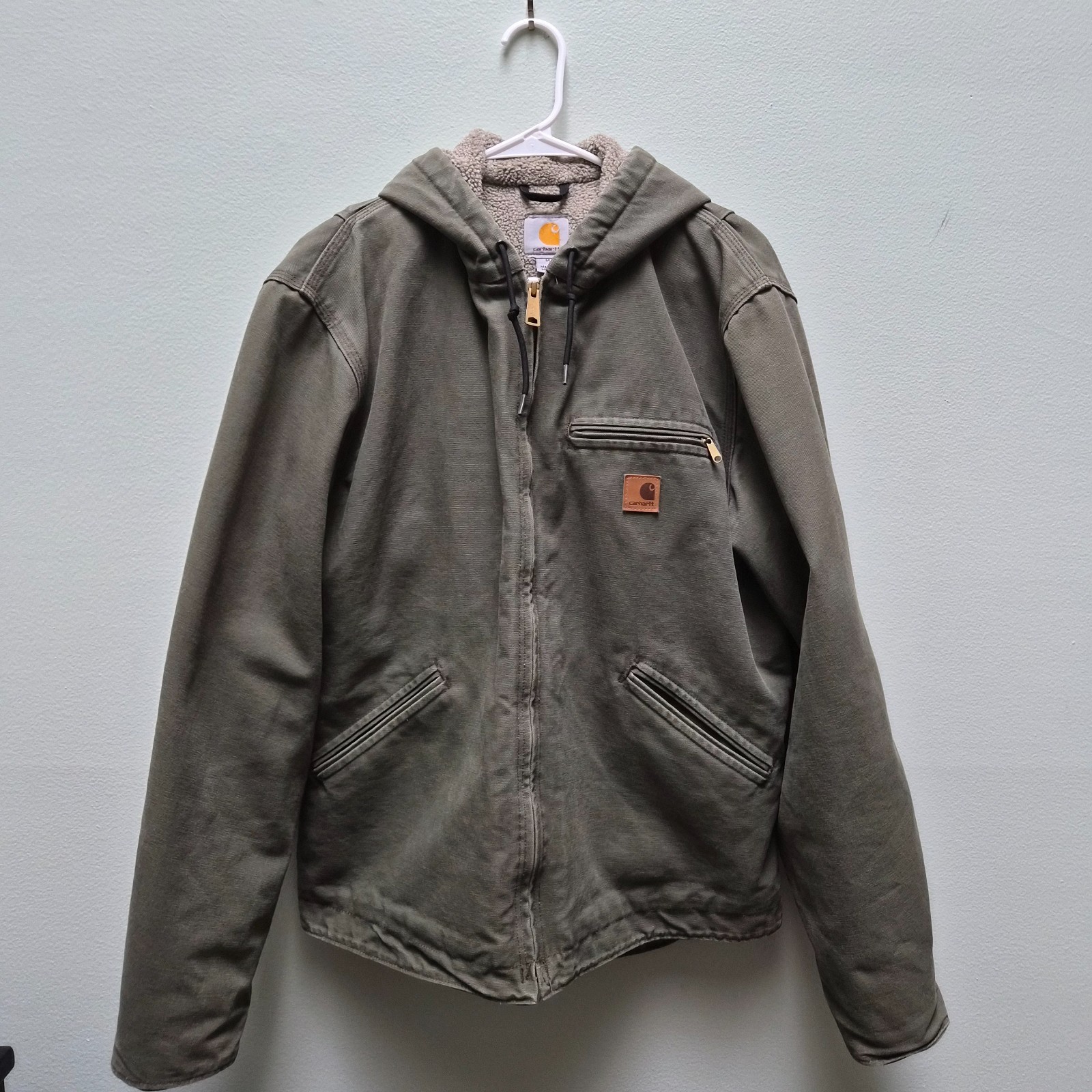Vintage brand new carhartt jacket rn#14806 size medium regular, olive green Vintage brand new carhartt jacket rn#14806 size medium regular, olive green