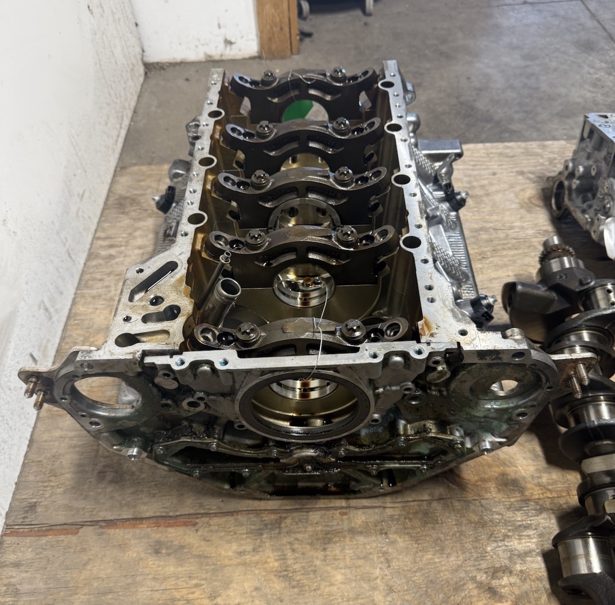 S63 BMW F01 F10 F12 E70 550 650 750 X5 X6 N63 Twin Turbo Engine Motor Block OEM