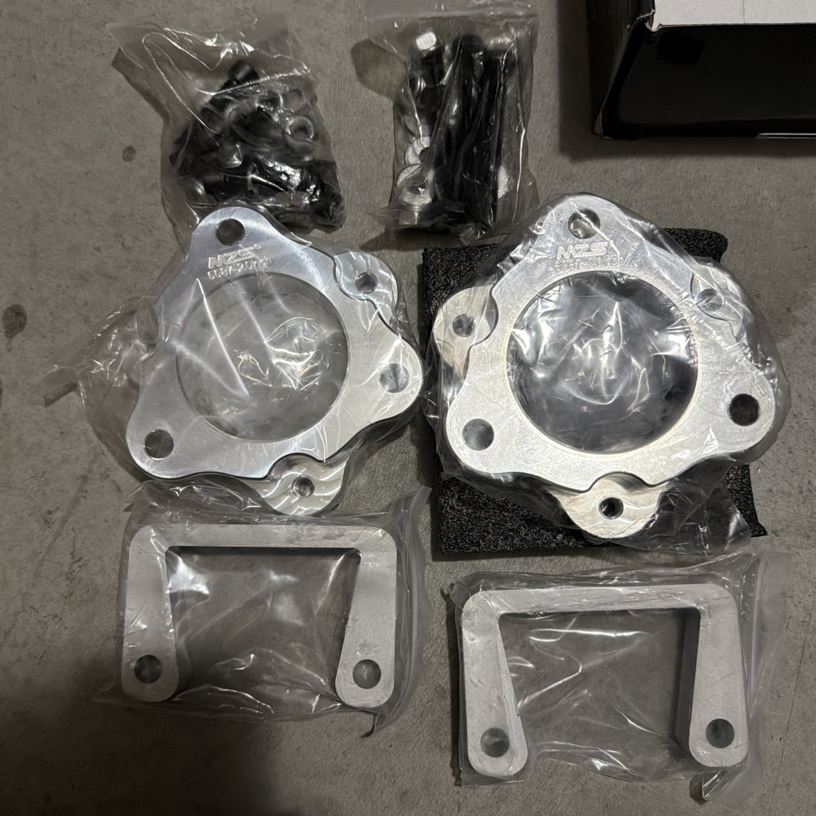 MZS 3.5 inch Front Leveling Kit Upper+Lower Lift Strut Spacers Compatible wit...
