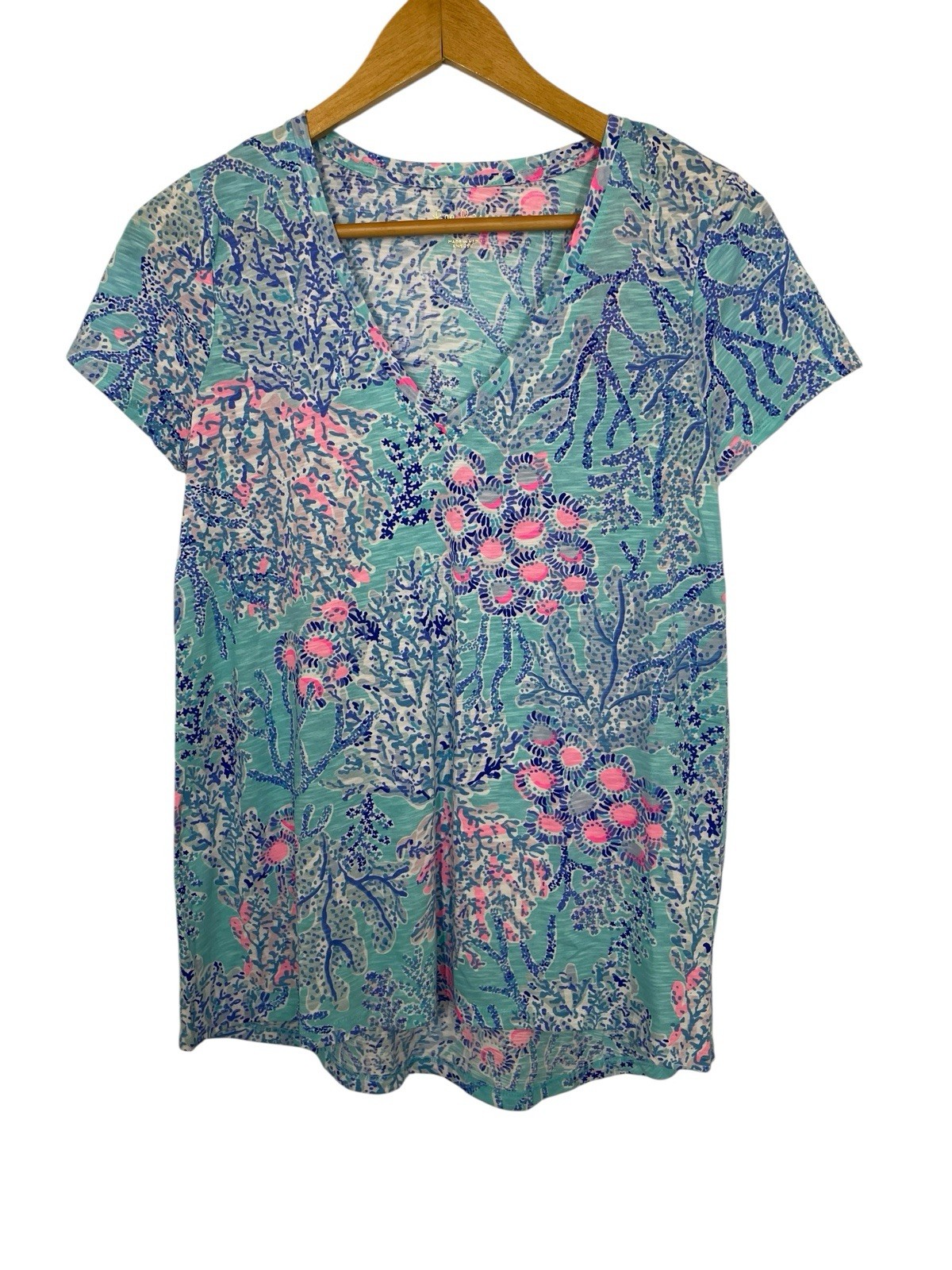 Lilly Pulitzer Womens Etta V Neck Blouse Blue Ibiza Now You Sea Me Size XS NEW Lilly Pulitzer Womens Etta V Neck Blouse Blue Ibiza Now You Sea Me Size XS NEW