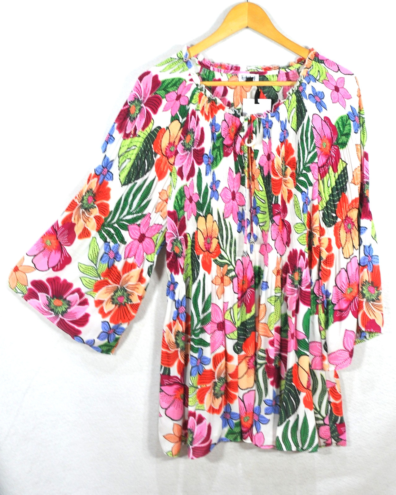 ELLE Women\'s Blouse 2X Floral Pleated Bell Sleeve Round Neck Stretchy Top NWT