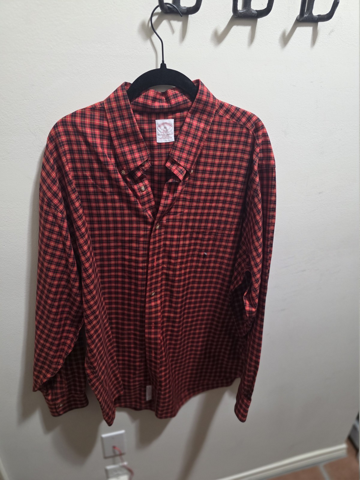 Brooks Brothers Men\'s Red Plaid Elbow Patches Dress Shirt Size XL