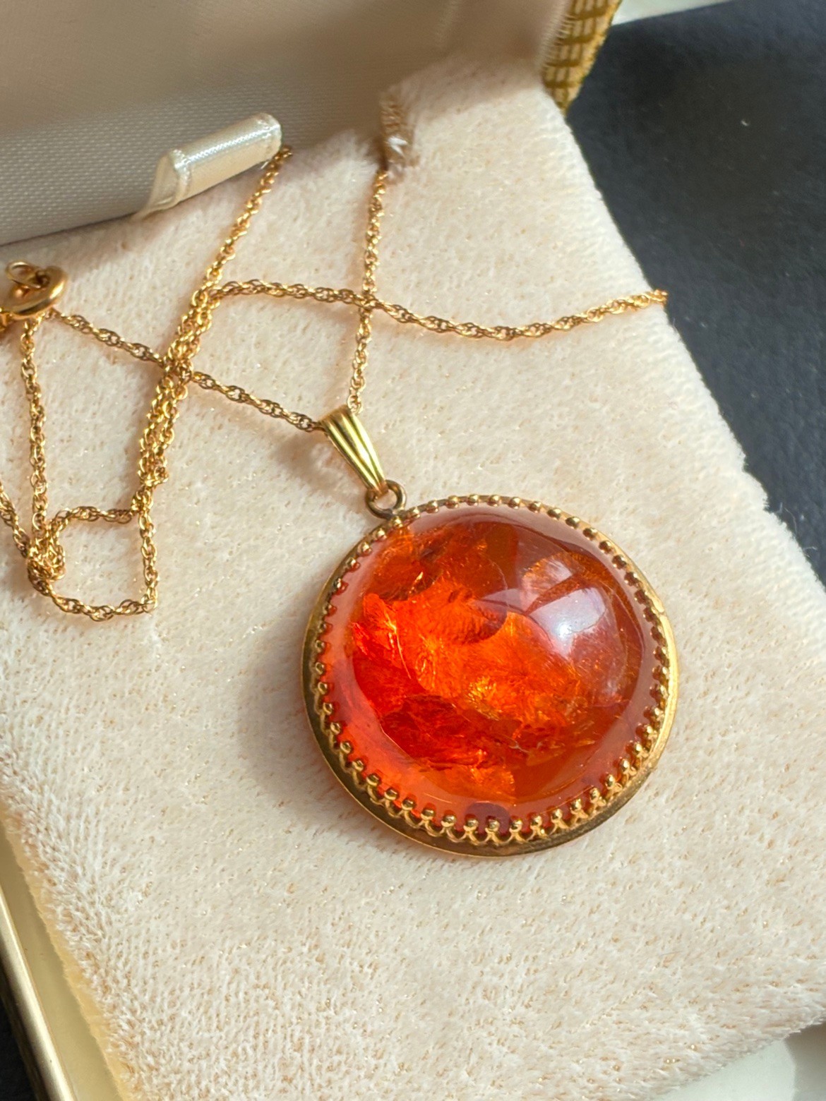 Vintage Amber Guild Genuine Amber Pendant Necklace Gold Filled Round 1.25\
