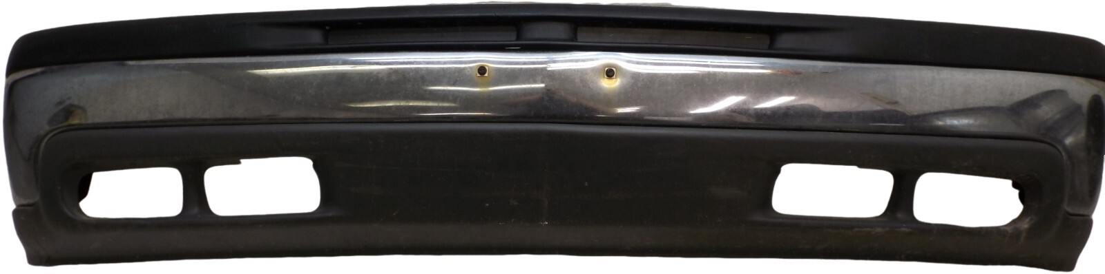 1999-2006 Chevrolet Silverado 1500 Front Bumper Assembly Used OEM