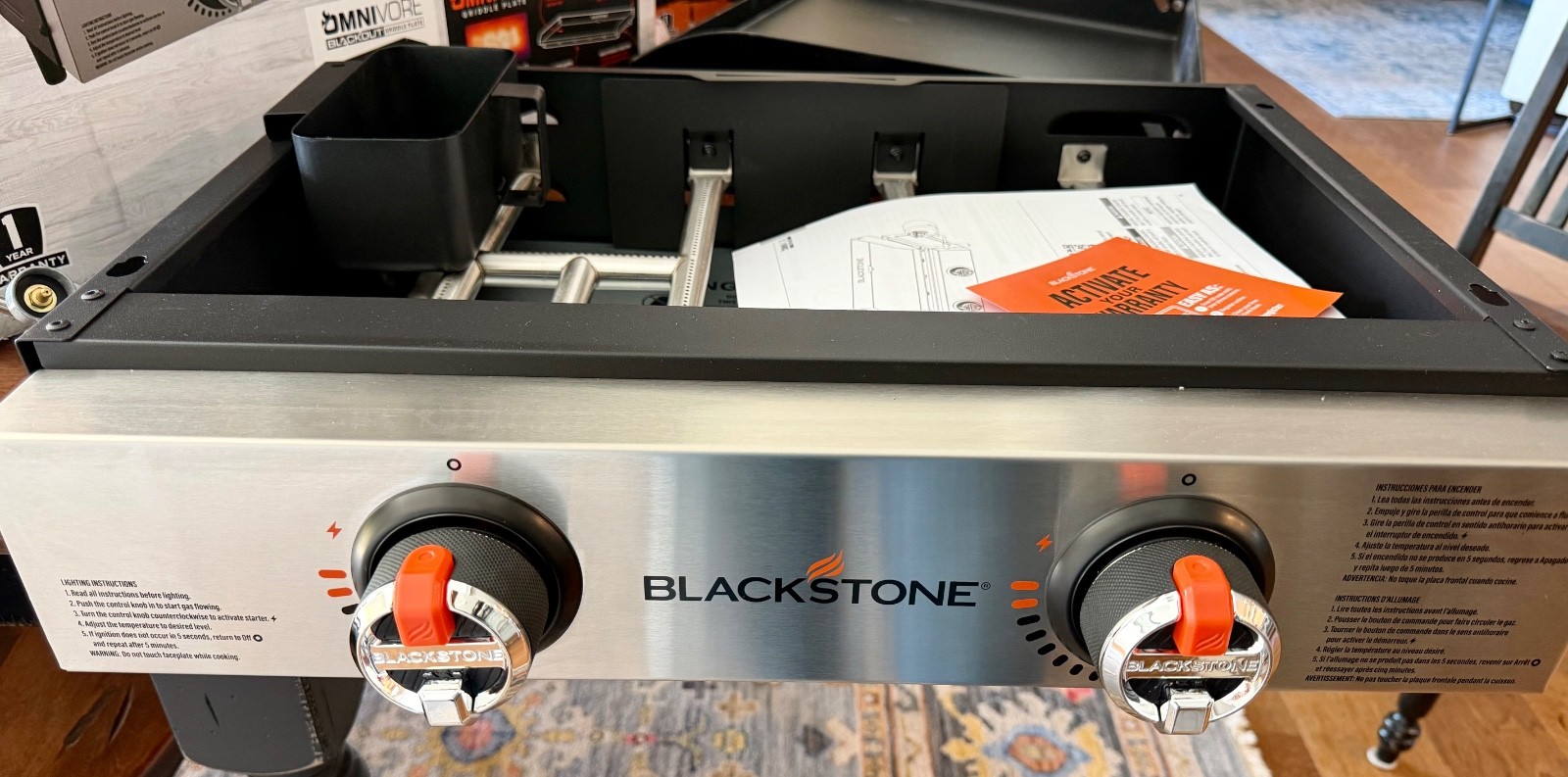 BLACKSTONE  22 inch tabletop griddle with 8 piece BLACKSTONE cleaning kit