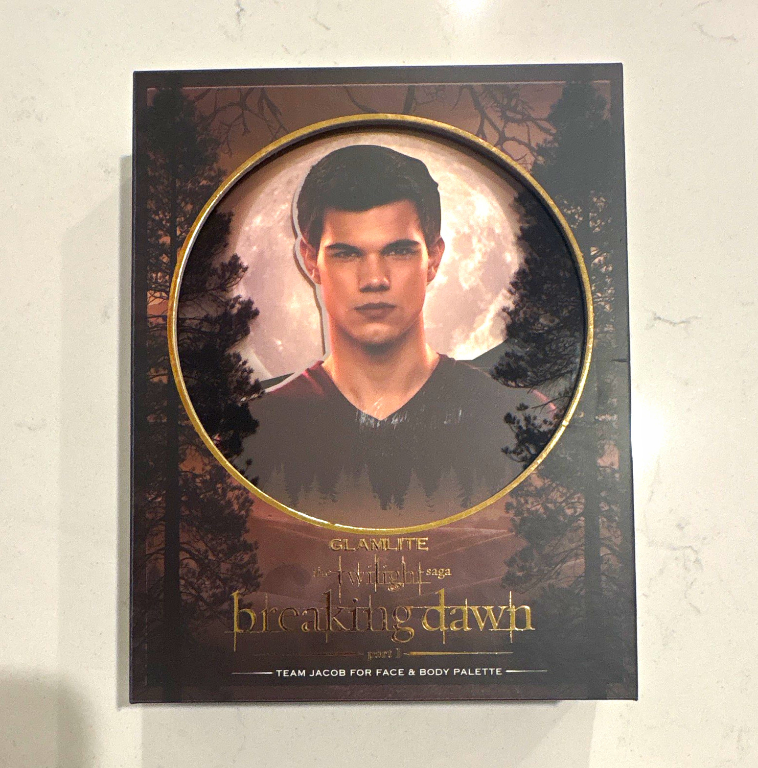 Glamlite Twilight Saga Team Jacob Face & Body Palette Brown/Gold 16g