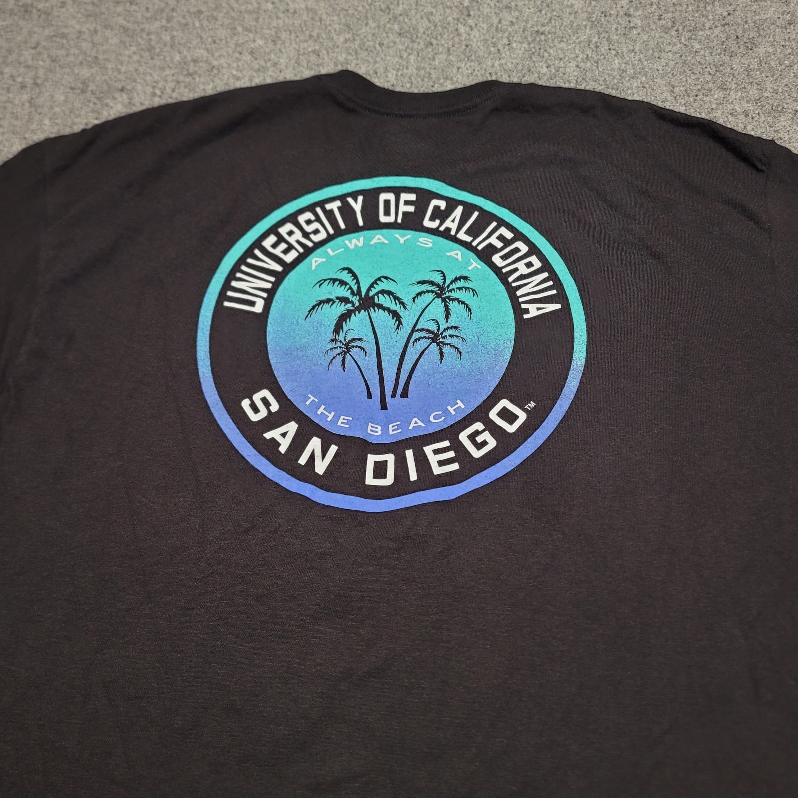 UCSD Tritons Shirt Mens 2XL XXL Black Blue 84 Collegiate Graphic Crewneck Pocket
