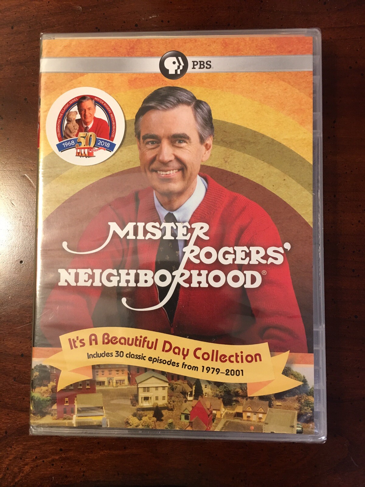 MR ROGERS NEIGHBORHOOD ( 4 ) DVD SET MR ROGERS NEIGHBORHOOD ( 4 ) DVD SET