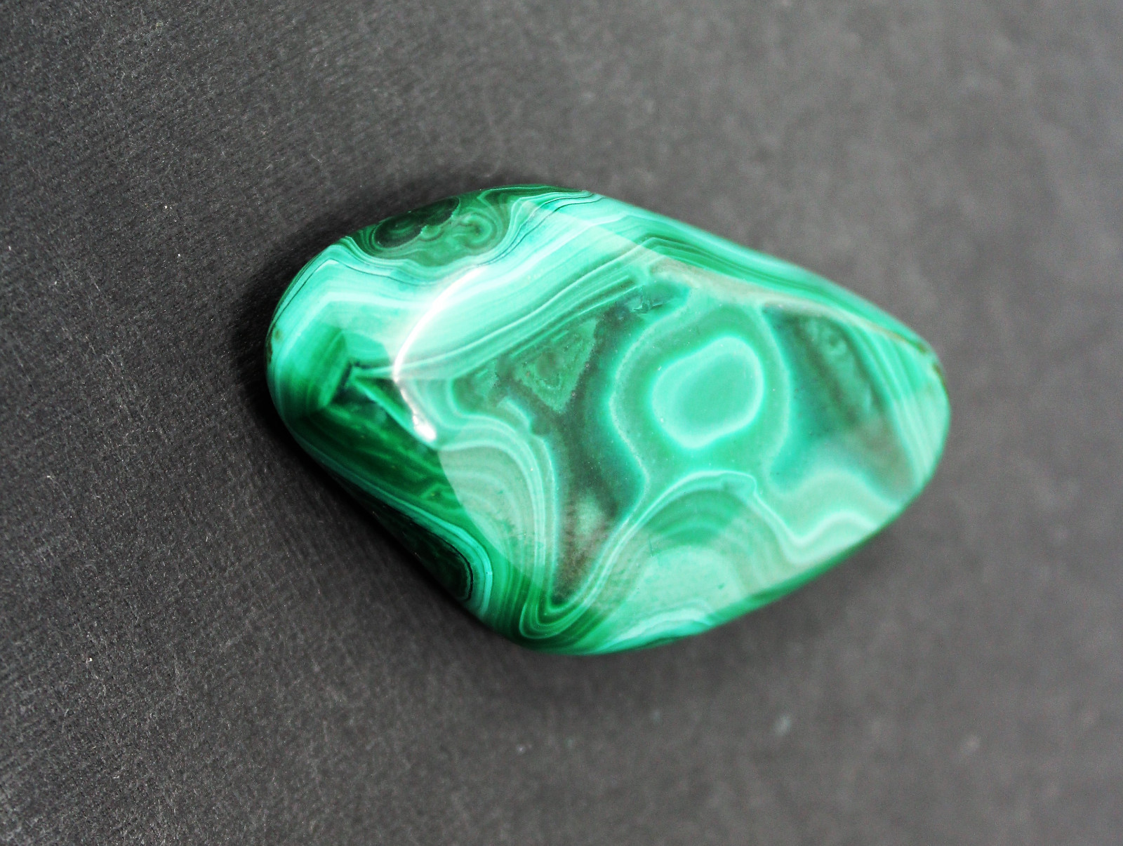 Malachite Tumbled Stone LARGE 1\