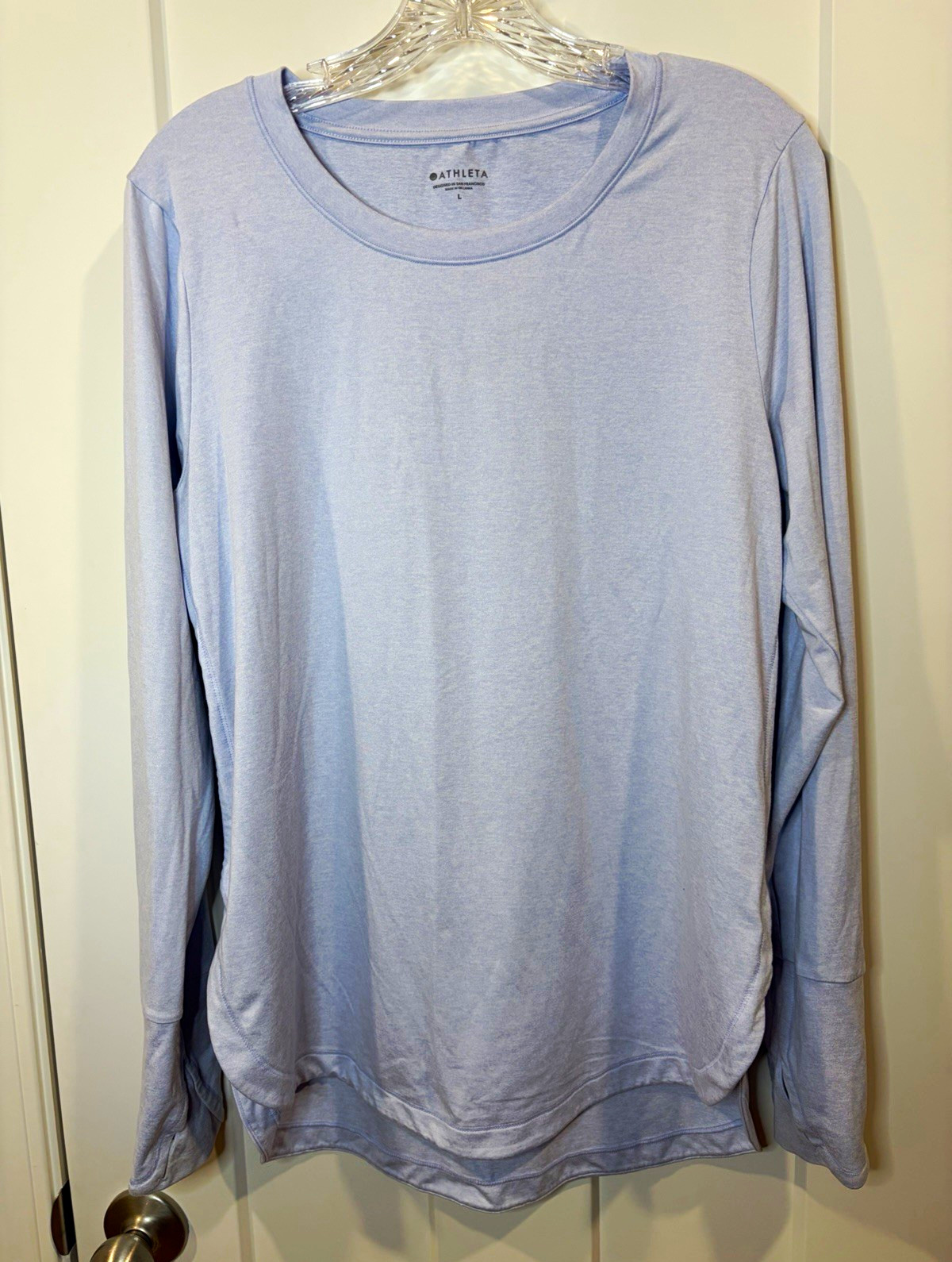 Athleta Women\'s Blue Long Sleeve T-Shirt L Round Neck Relaxed Stretch Knit