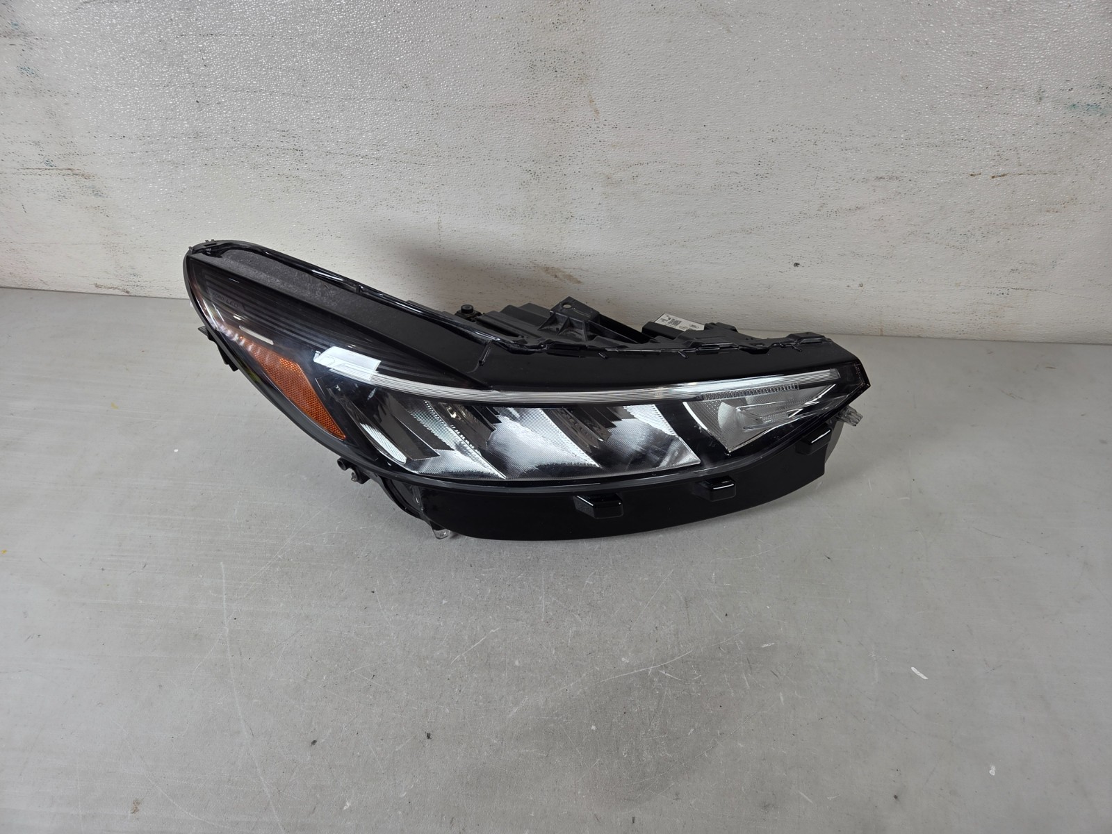 23 24 25 FORD ESCAPE HEADLIGHT OEM