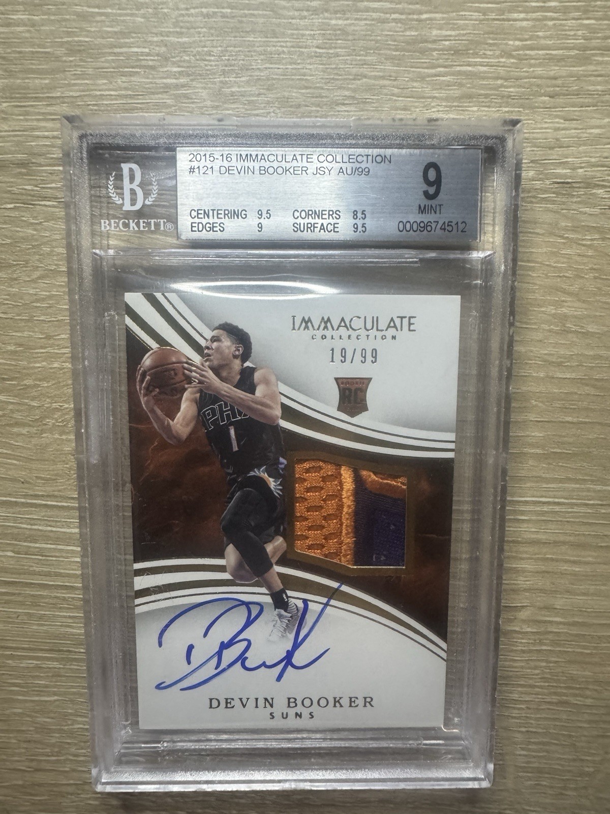 2015-16 Panini Immaculate Collection - Rookie Patch Autographs Devin Booker /99