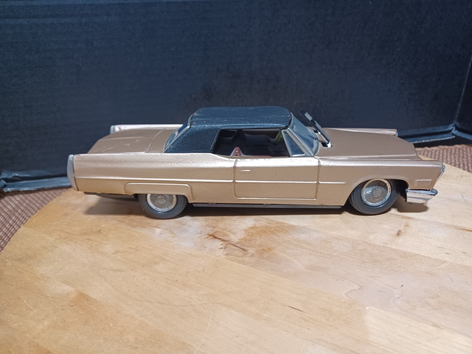 Vintage Bandai Cadillac with Moving Wipers Tin Friction Battery Toy Car