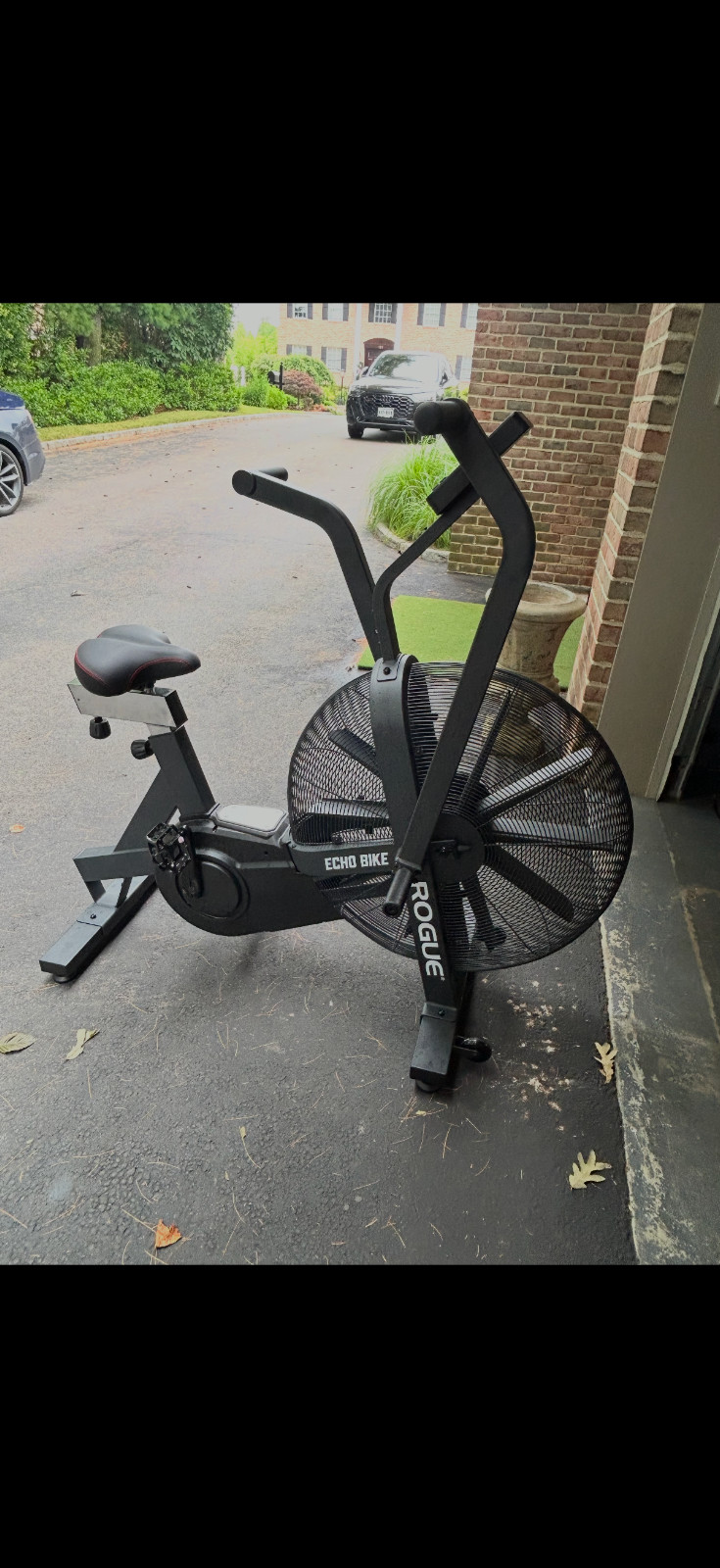 🔥 Rogue Echo Bike V2 - Great Condition, Barely Used 🔥 Rogue Echo Bike V2 - Great Condition, Barely Used