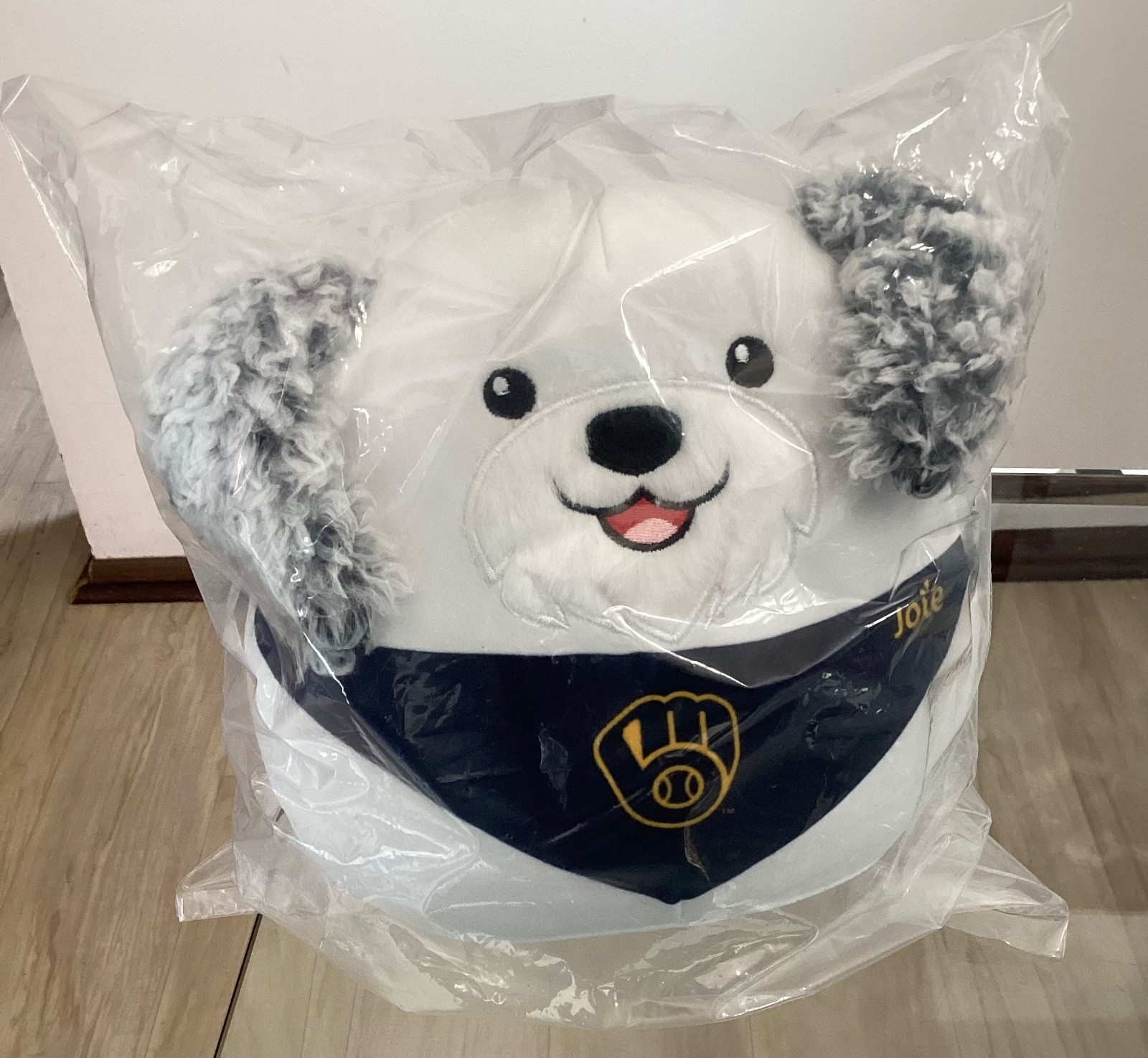 New 2026 Milwaukee Brewers Plushie Hank The Dog Stadium Only Kids 14- SGA 9-13 New 2026 Milwaukee Brewers Plushie Hank The Dog Stadium Only Kids 14- SGA 9-13