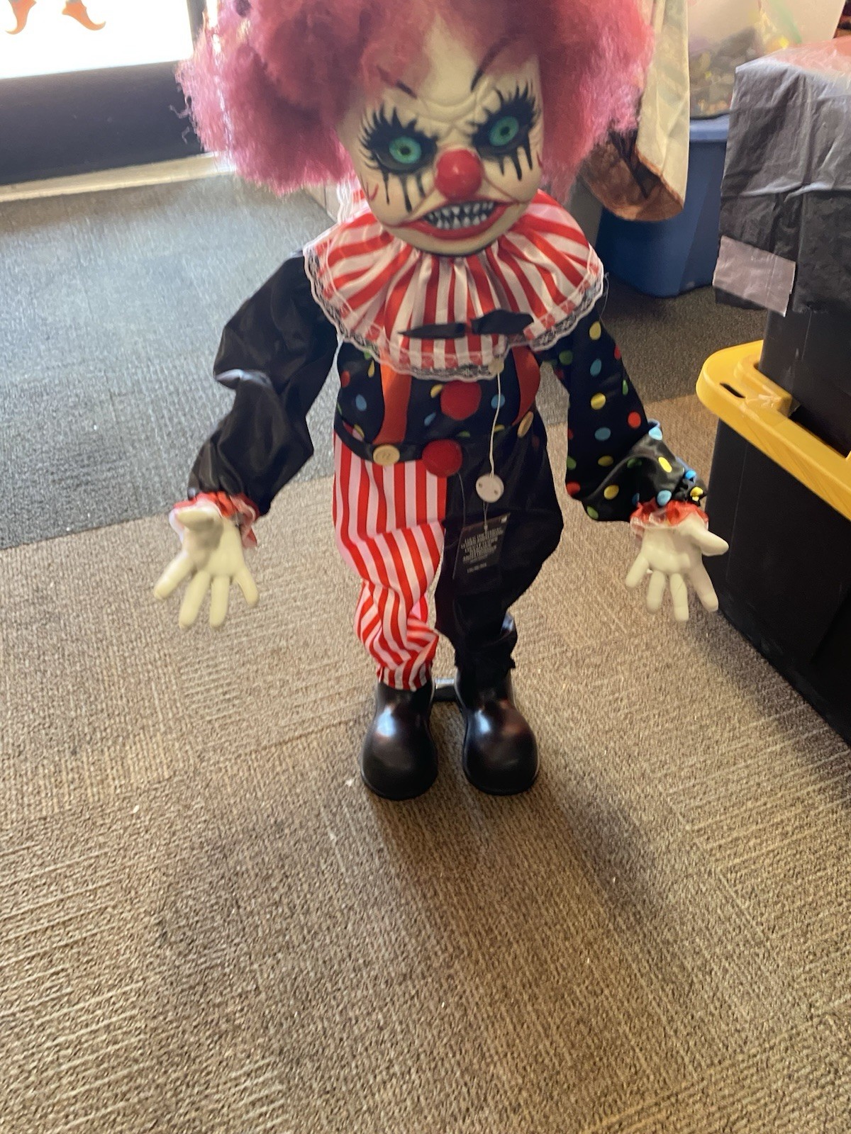 Halloween Prop 3ft Standing Animated Creepy Clown Girl. Eyes Light, Talks. Scary
