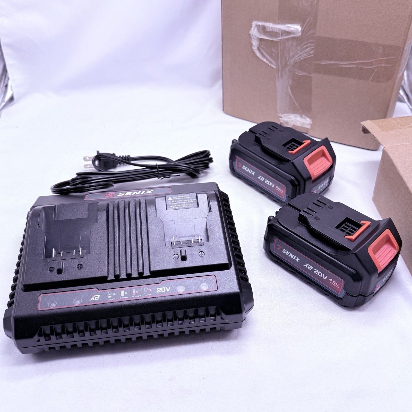 2x Senix B40X2 , 20V , 4.0 Ah Lithium-Ion Battery & Charger Kit