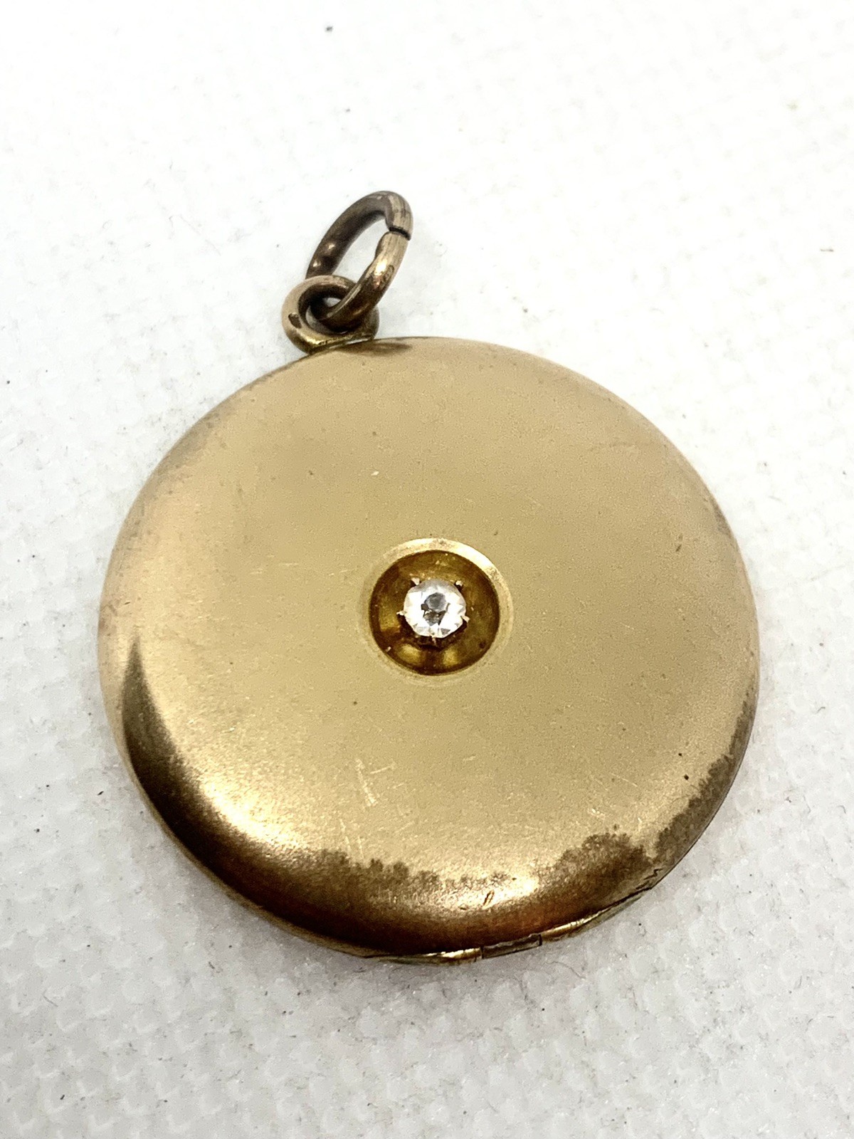 Antique Victorian Gold Filled Round Photo Locket Pendant Circa 1900