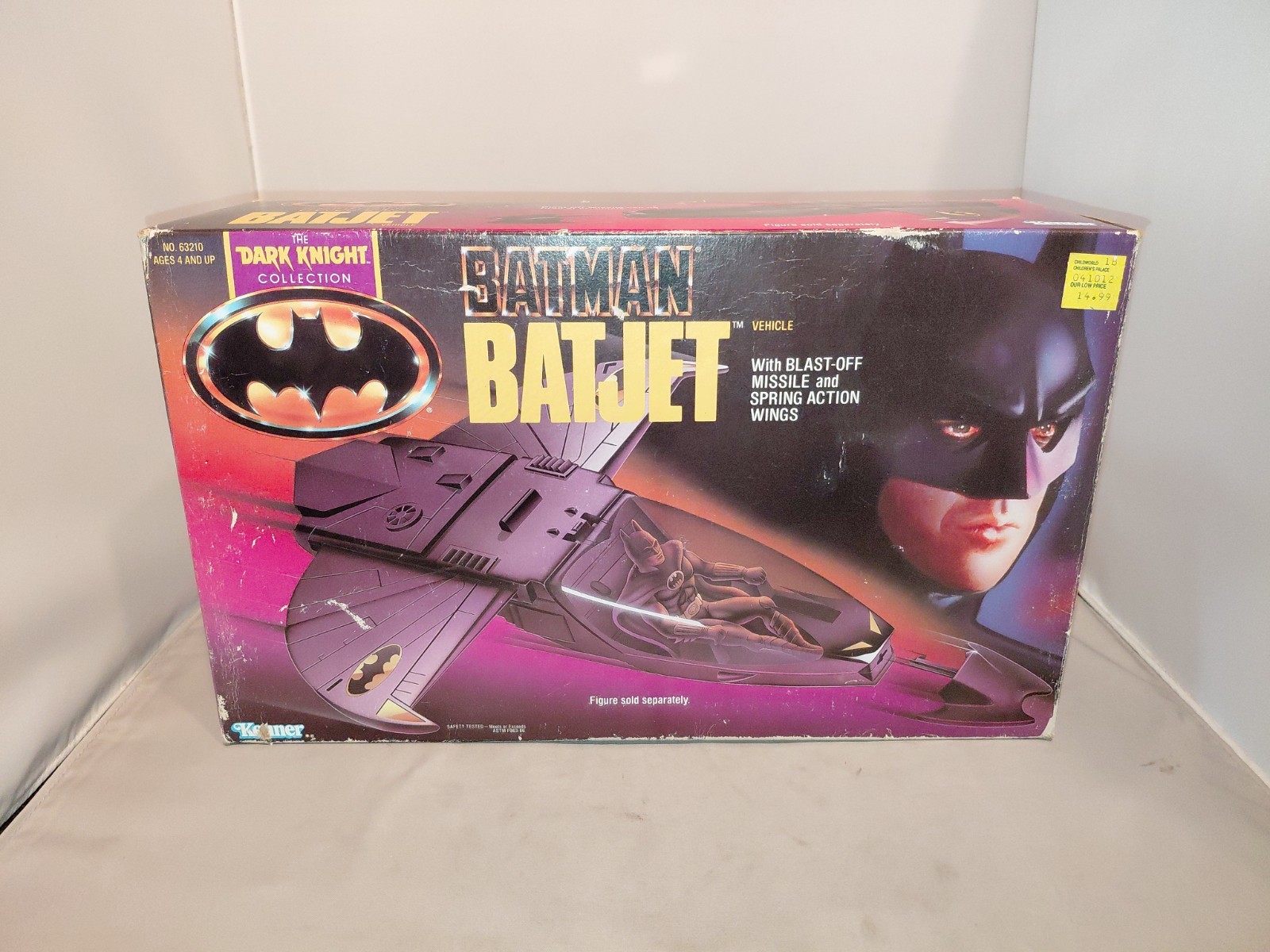Kenner DC 1990 Dark Knight Batman Batjet Blast off Missile & Action Wings Kenner DC 1990 Dark Knight Batman Batjet Blast off Missile & Action Wings