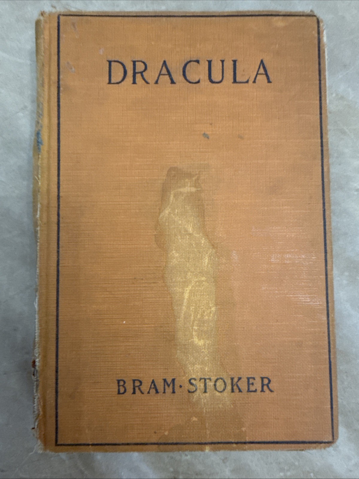 RARE DRACULA  BRAM STOKER NEW YORK GROSSET & DUNLAP ORANGE HARD COVER Vintage
