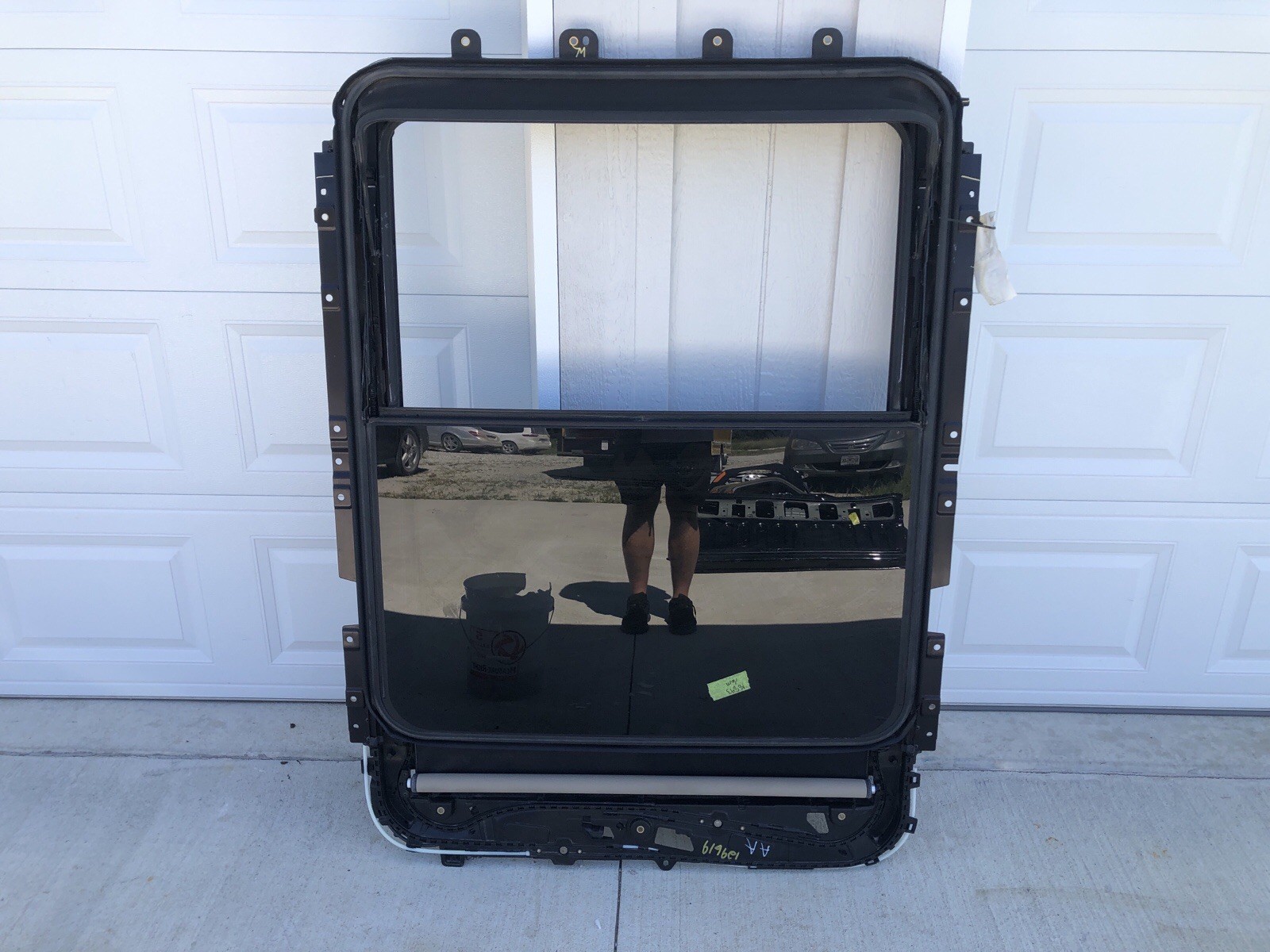 2019-2026 Dodge Ram 1500 Sunroof Panormaic Glass (Missing 1 glass) OEM